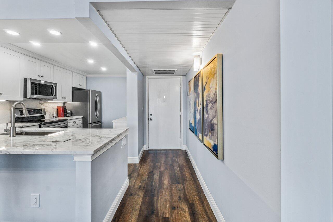 14 Royal Palm Way Unit 504, Boca Raton Unit: Unit 504