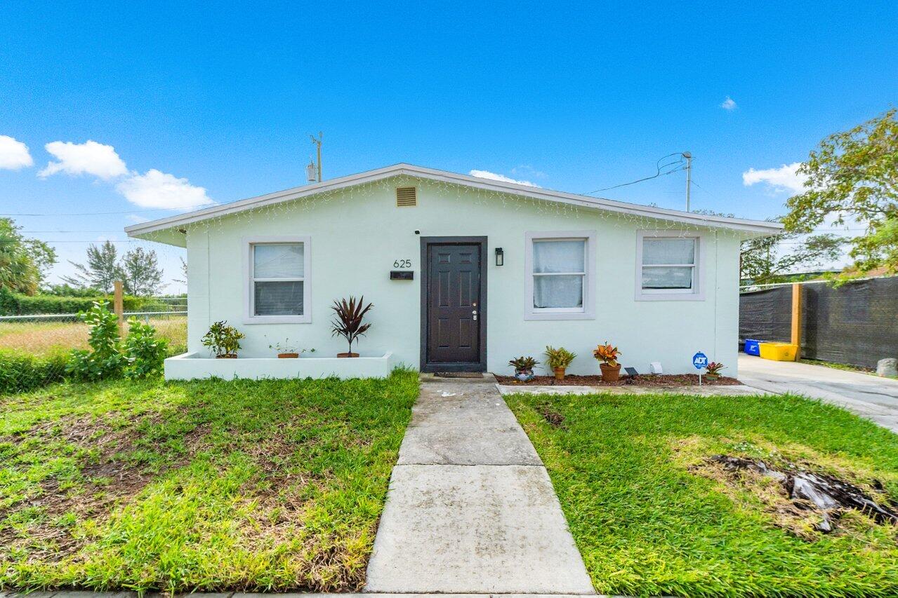 625 Latona Avenue Unit: 625