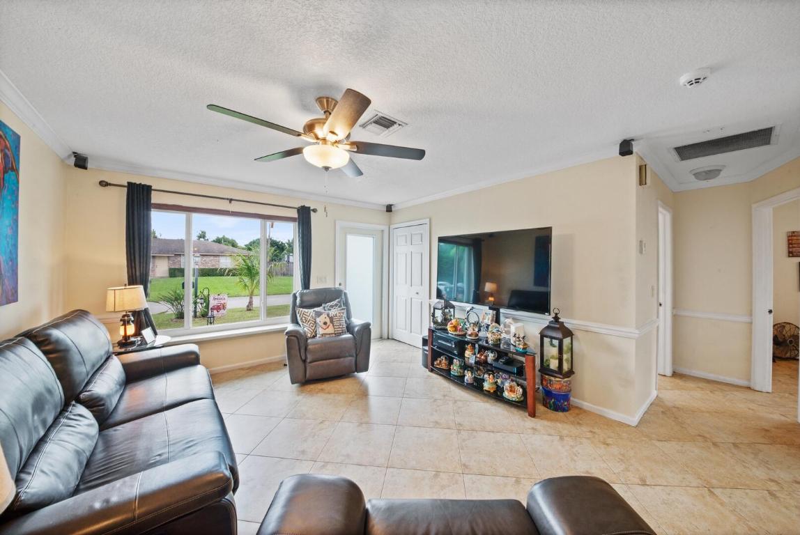 9240 Bracelet Drive, Lake Worth