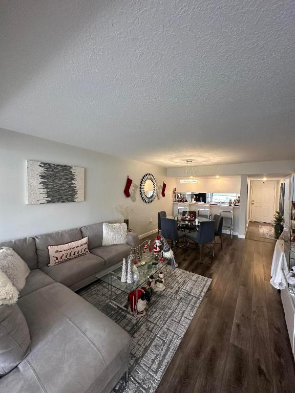 3630 Whitehall Drive 205, West Palm Beach Unit: 205