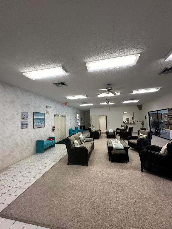 3630 Whitehall Drive 205, West Palm Beach Unit: 205