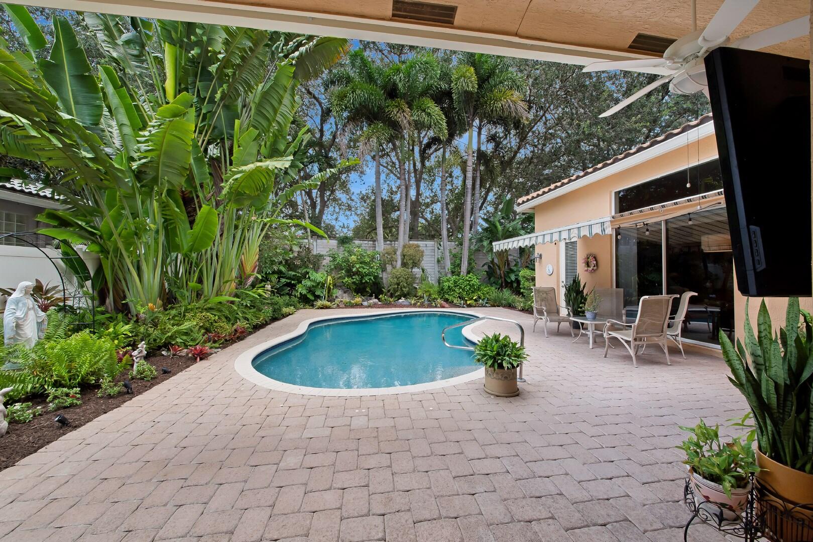 12597 Oak Run Court, Boynton Beach