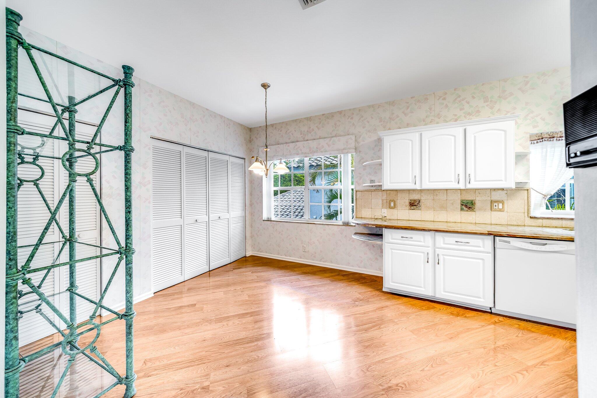 11698 Briarwood Circle Unit: 3