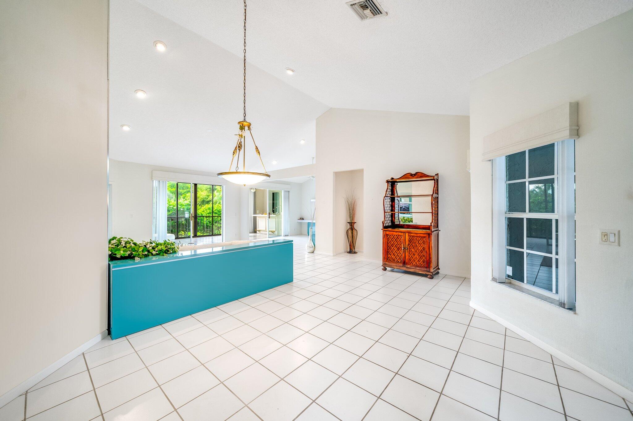 11698 Briarwood Circle Unit: 3