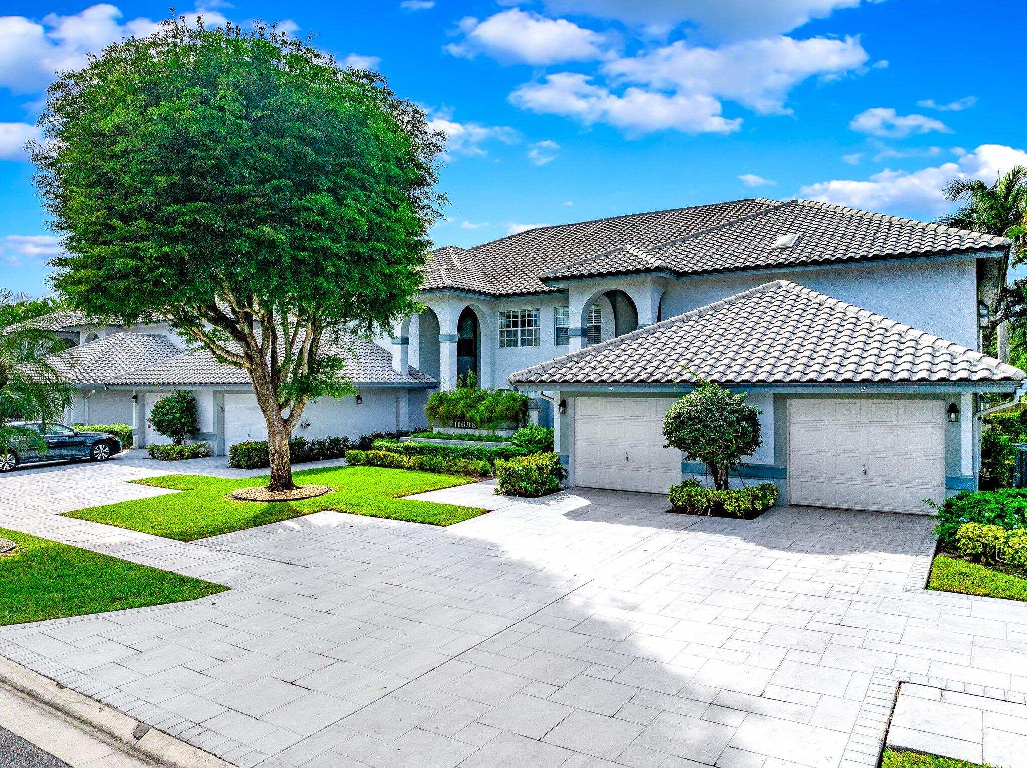 11698 Briarwood Circle Unit: 3