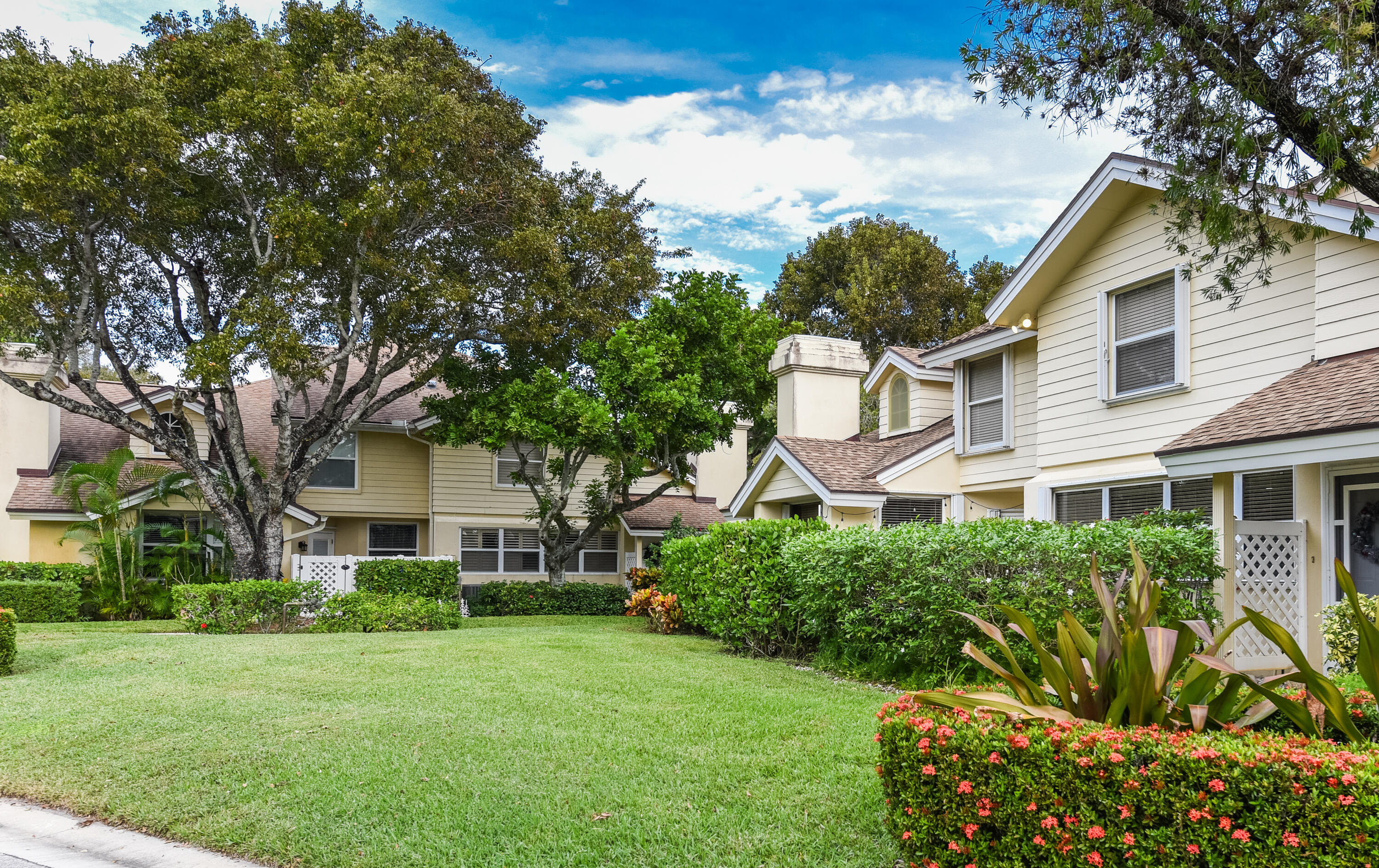 8122 Northboro Court 22d, Lake Clarke Shores Unit: 22d
