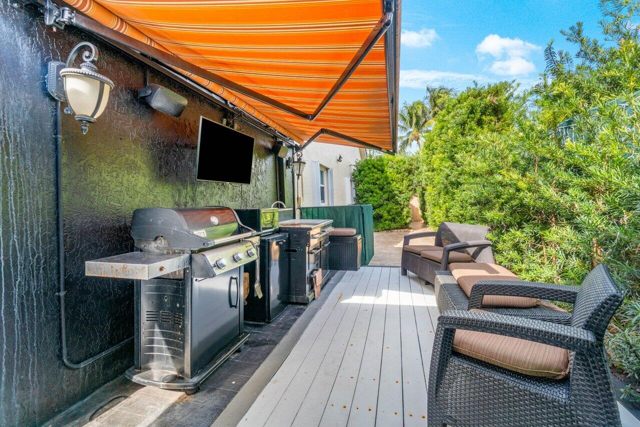 294 NW 69th Street