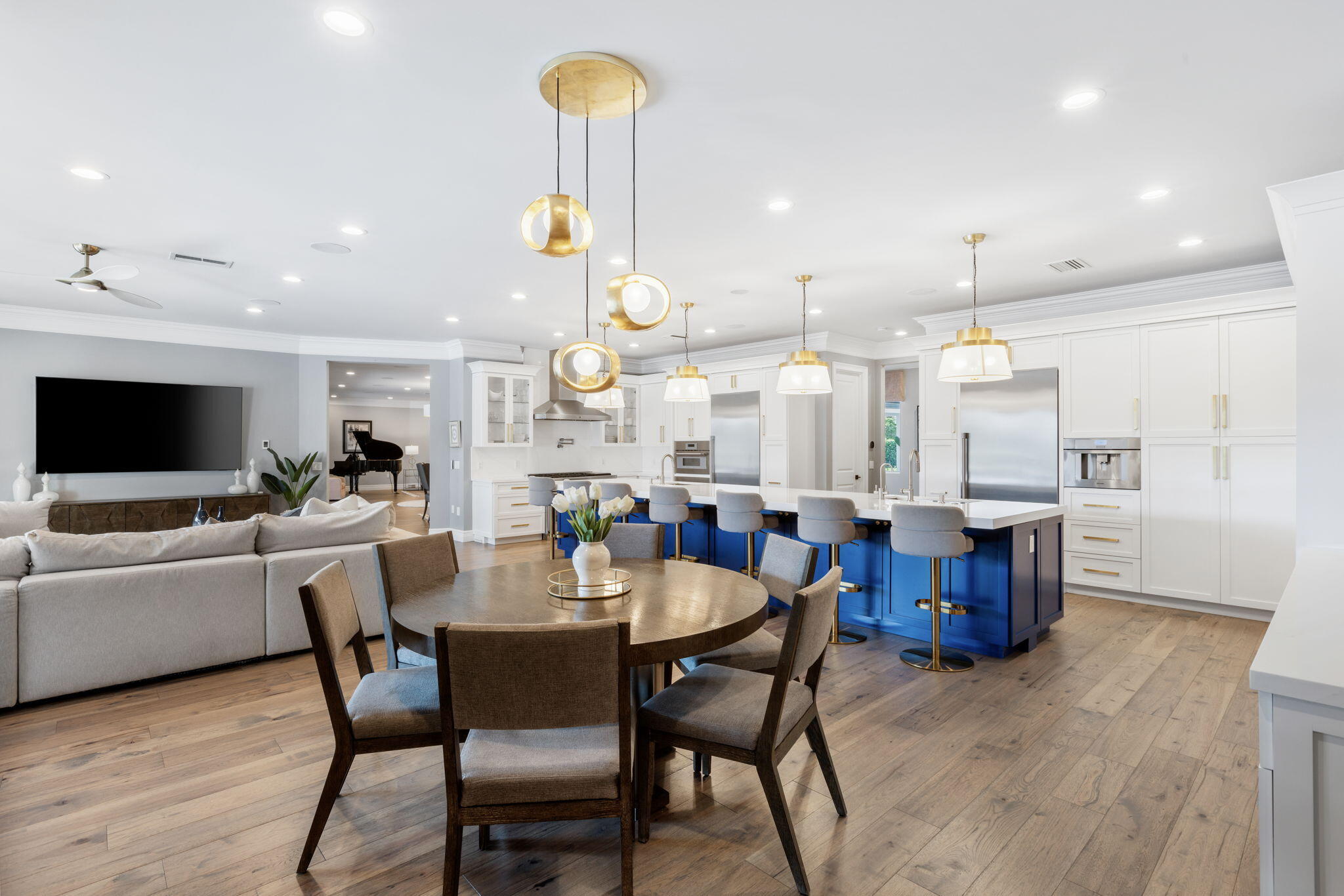 600 Atlantis Estates Way, Atlantis