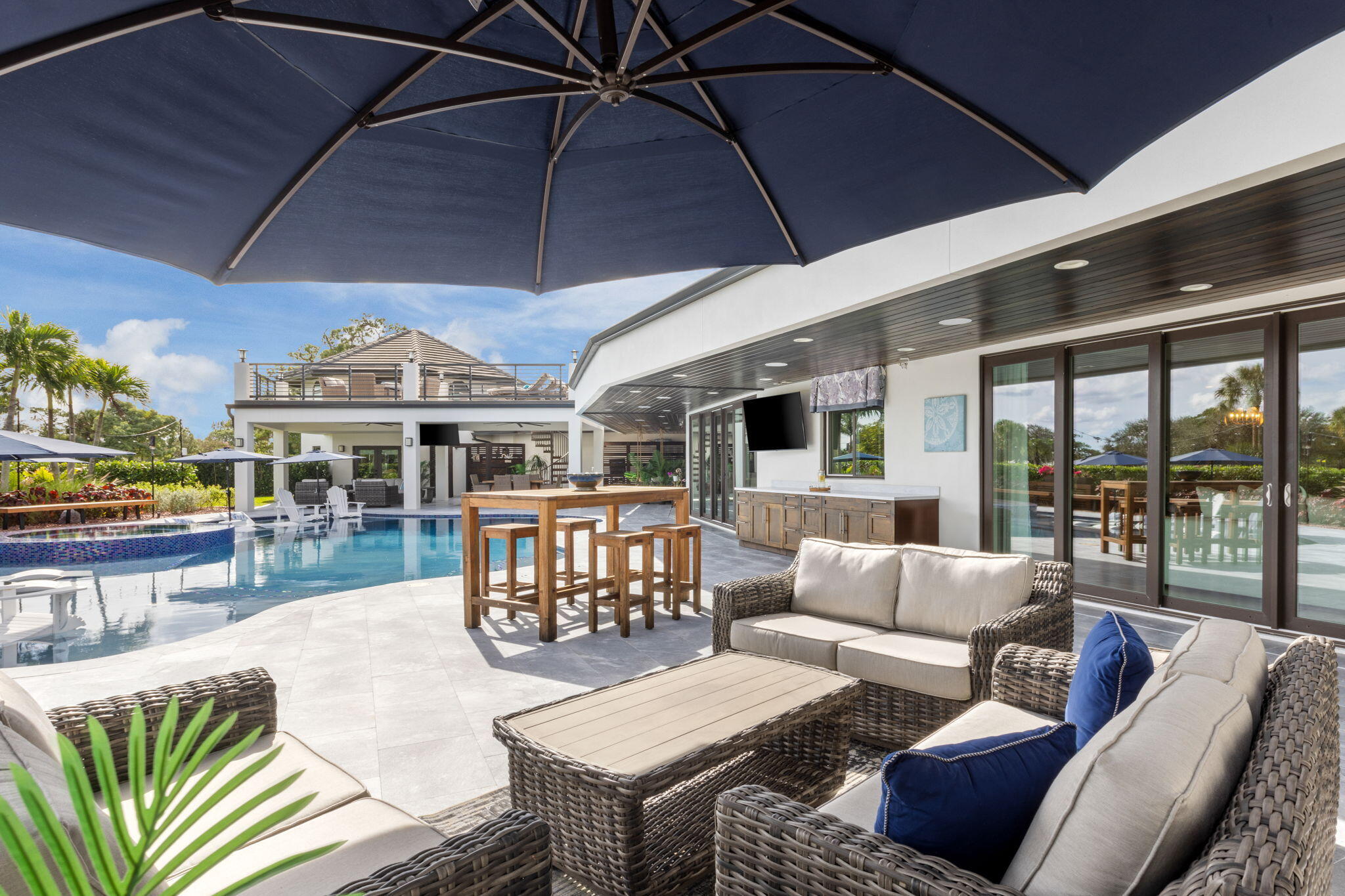 600 Atlantis Estates Way, Atlantis