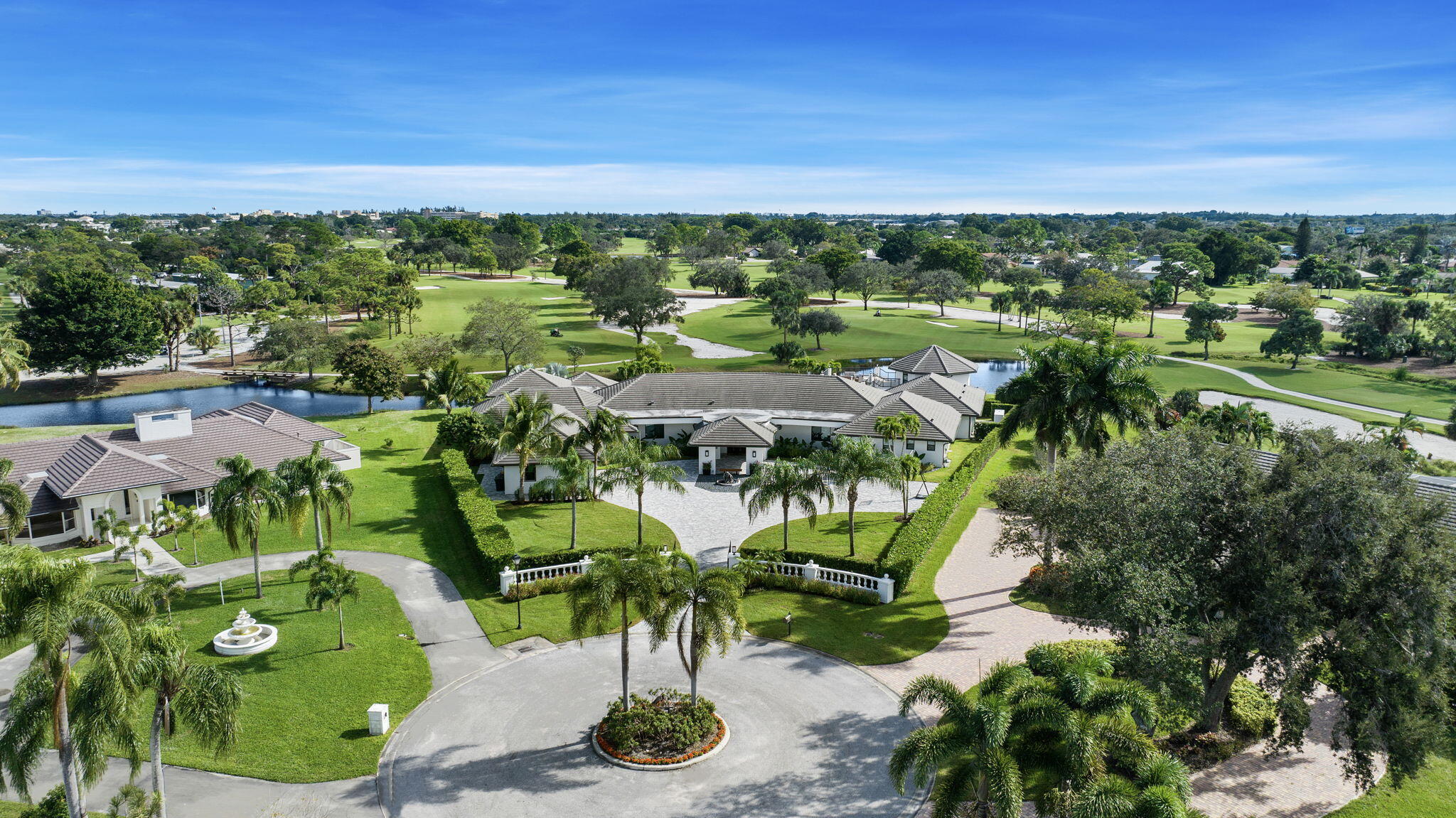 600 Atlantis Estates Way, Atlantis