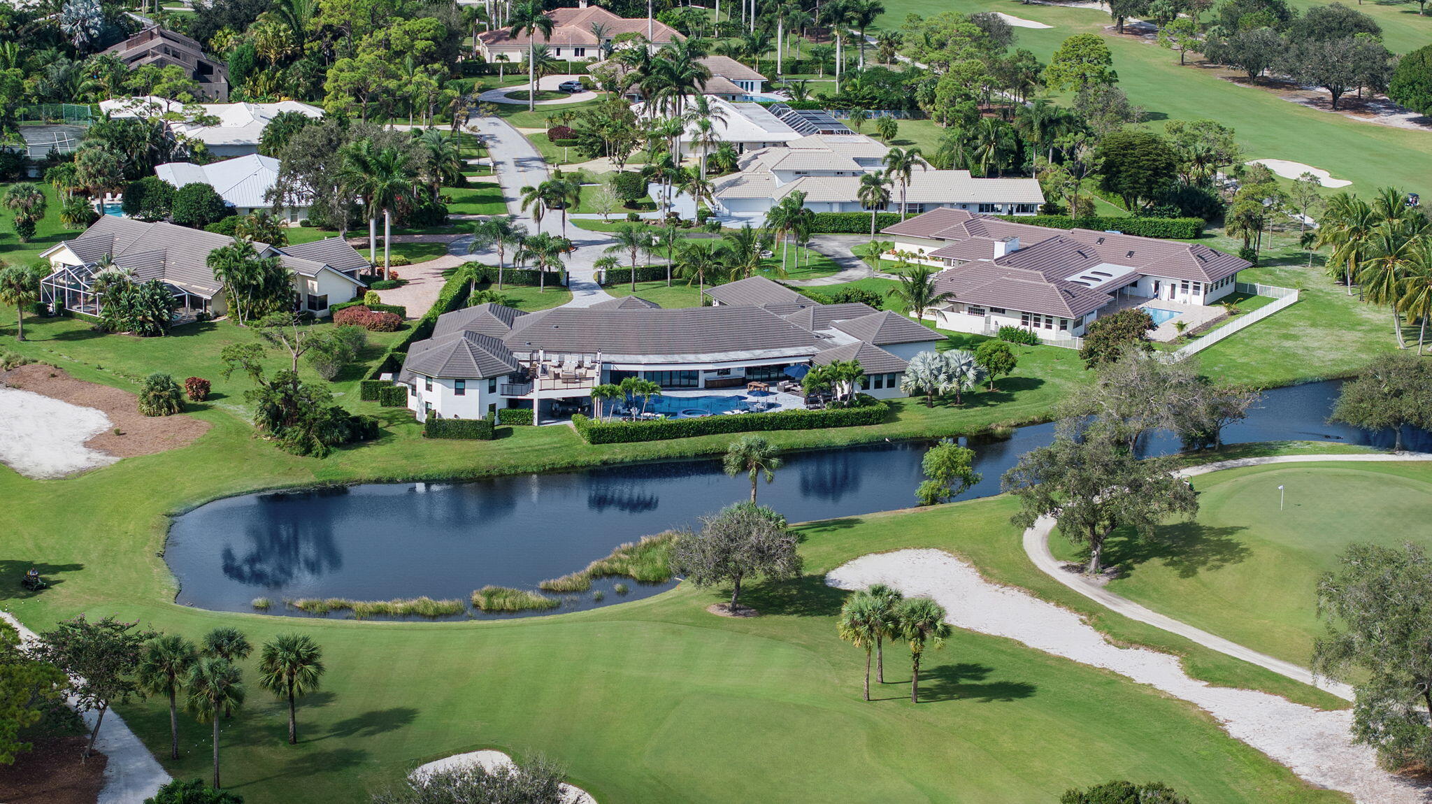 600 Atlantis Estates Way, Atlantis
