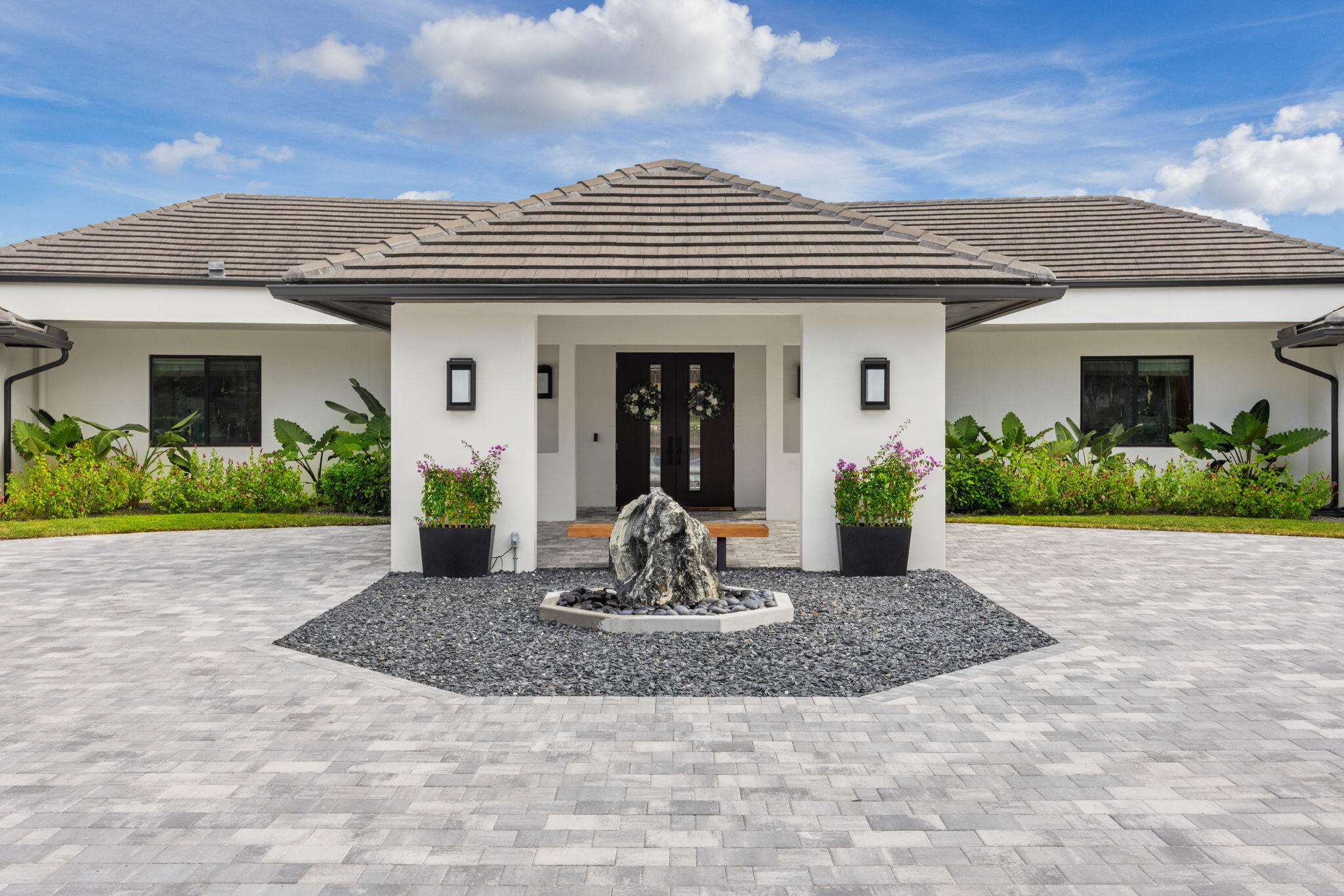 600 Atlantis Estates Way, Atlantis