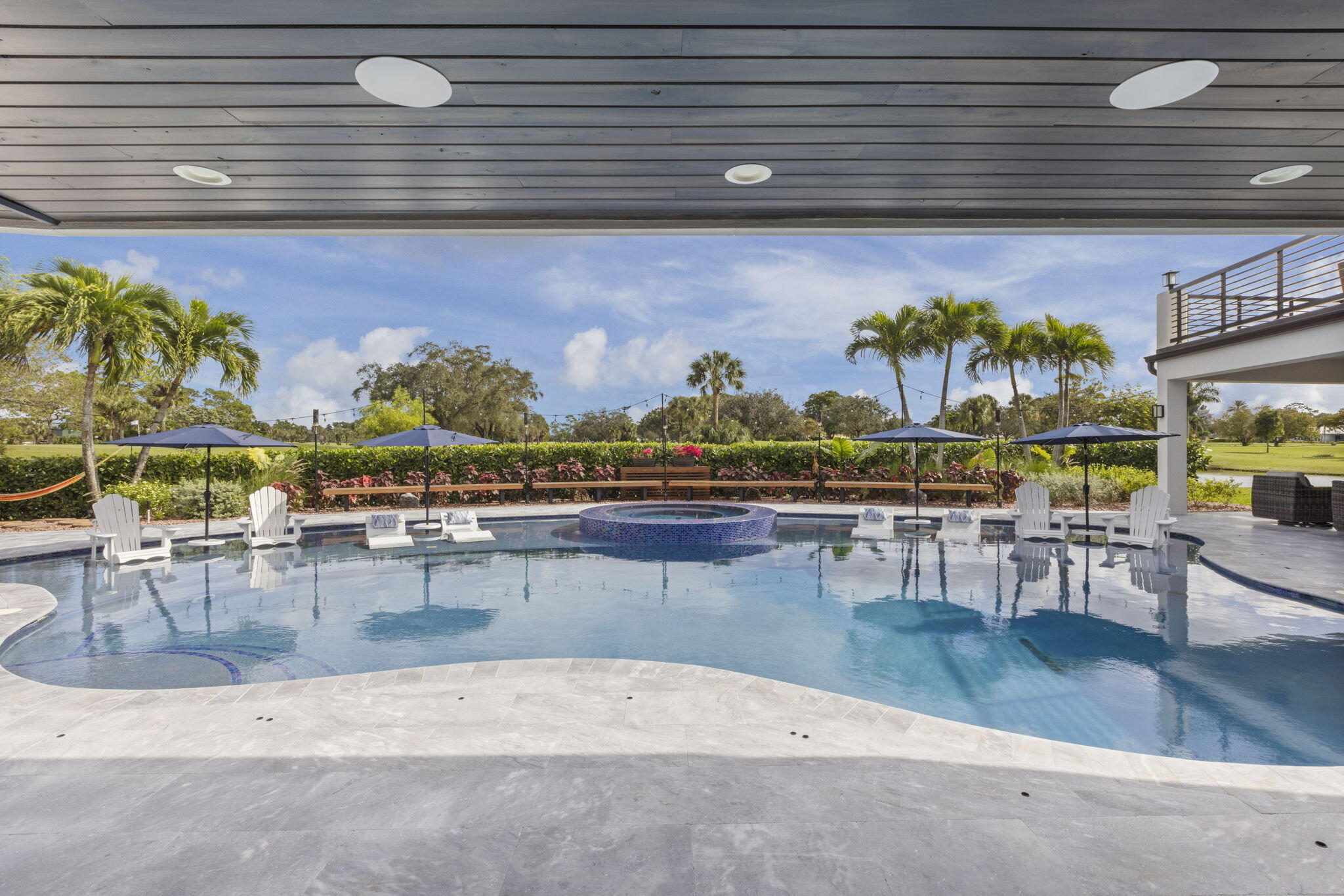 600 Atlantis Estates Way, Atlantis