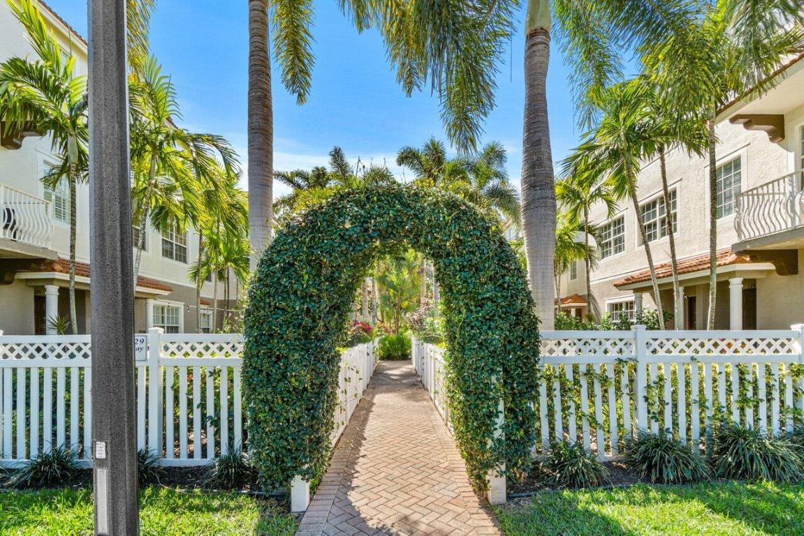 121 Ocean Cay Way