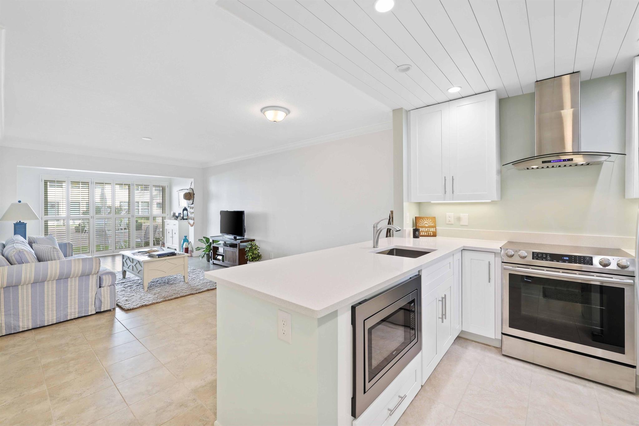 3851 N Ocean Boulevard Unit: 112