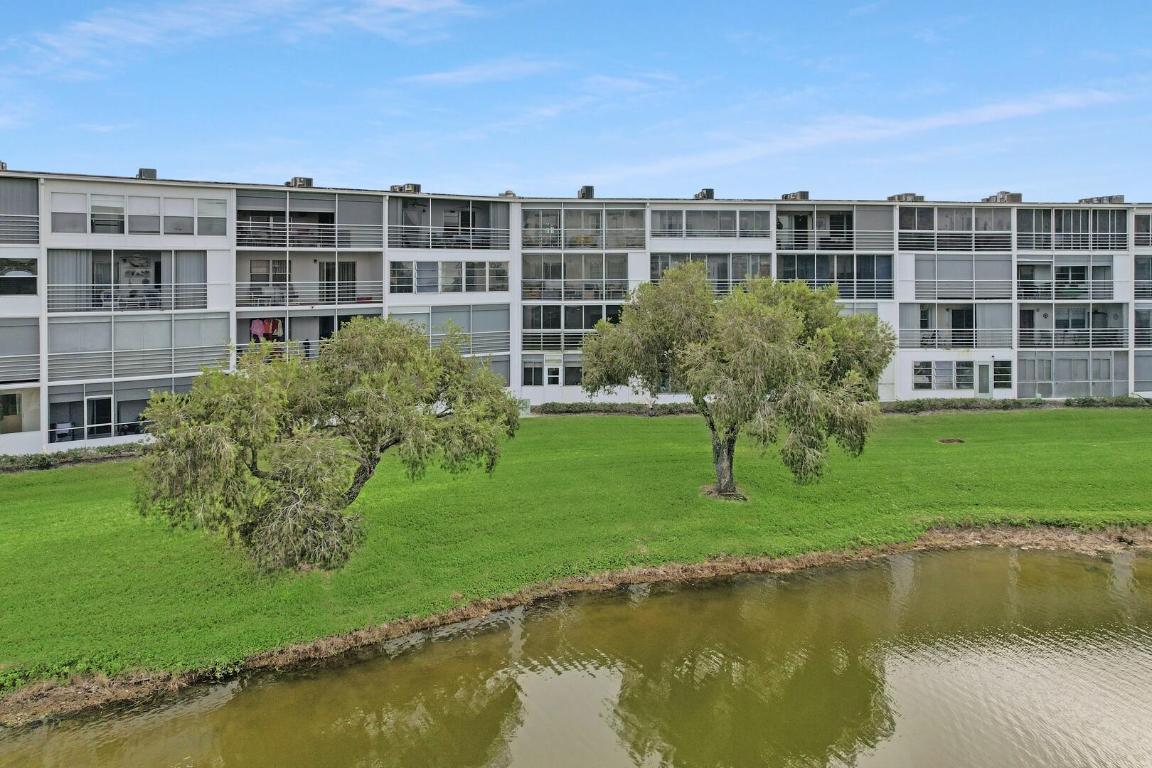 2043 Guildford C, Boca Raton