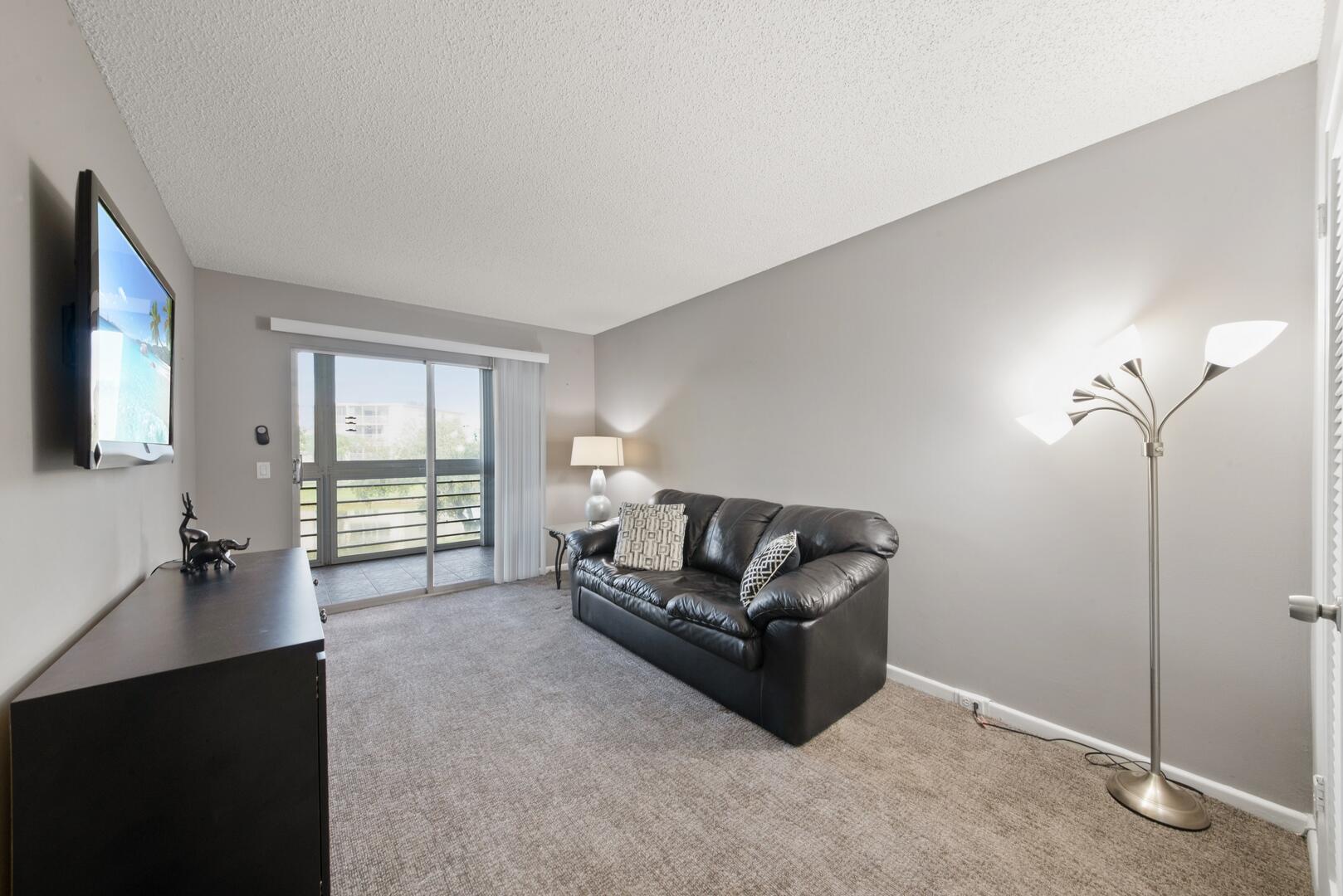 2043 Guildford C, Boca Raton