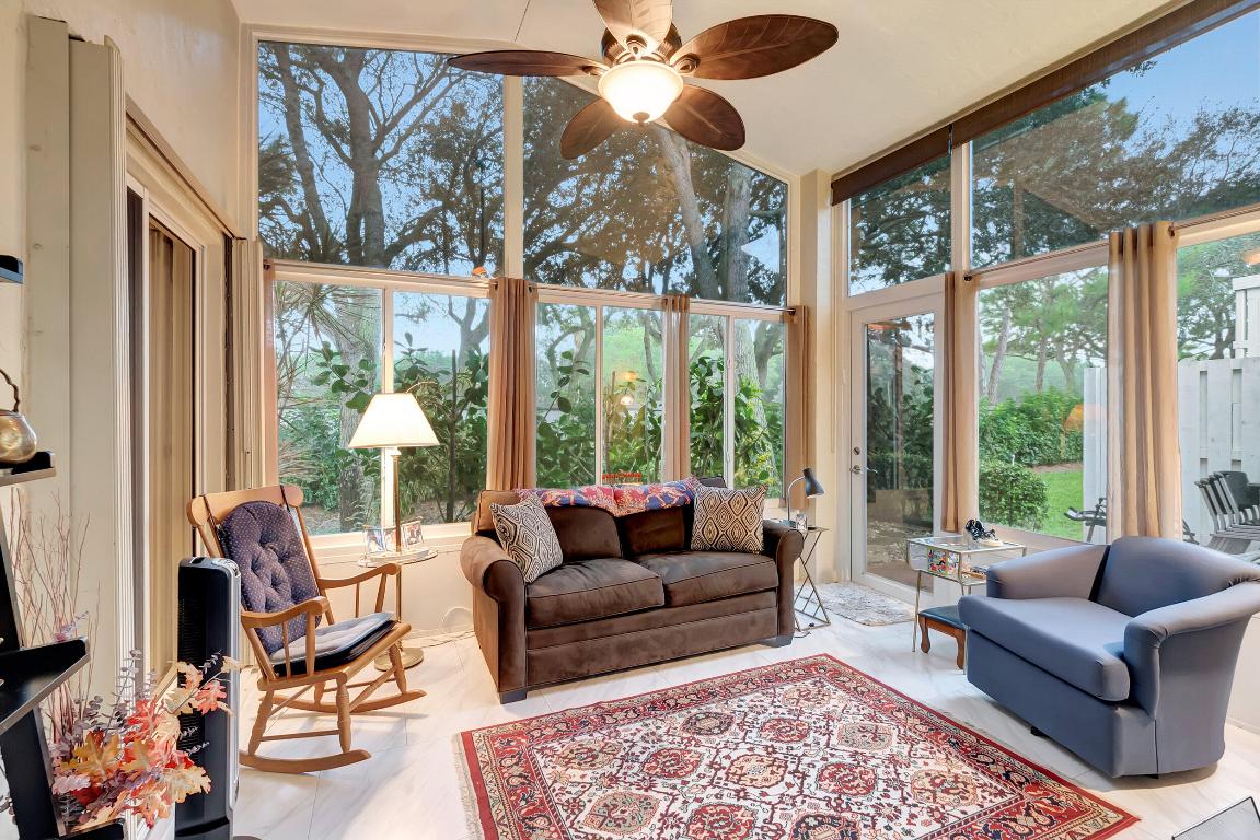 5820 Seashell Terrace