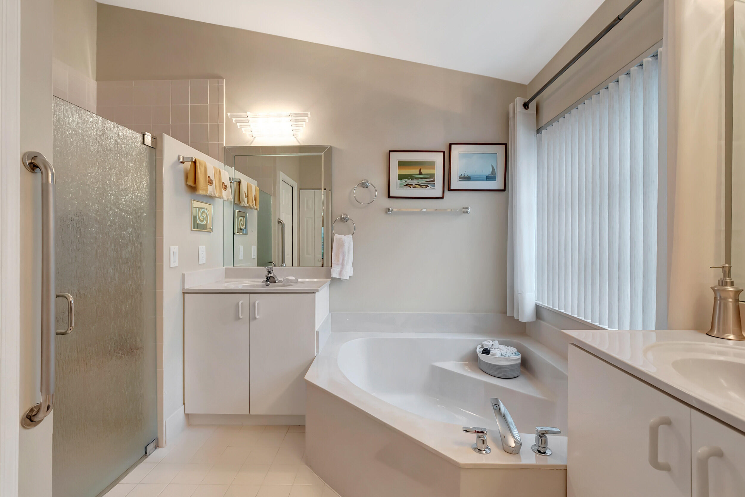 5820 Seashell Terrace