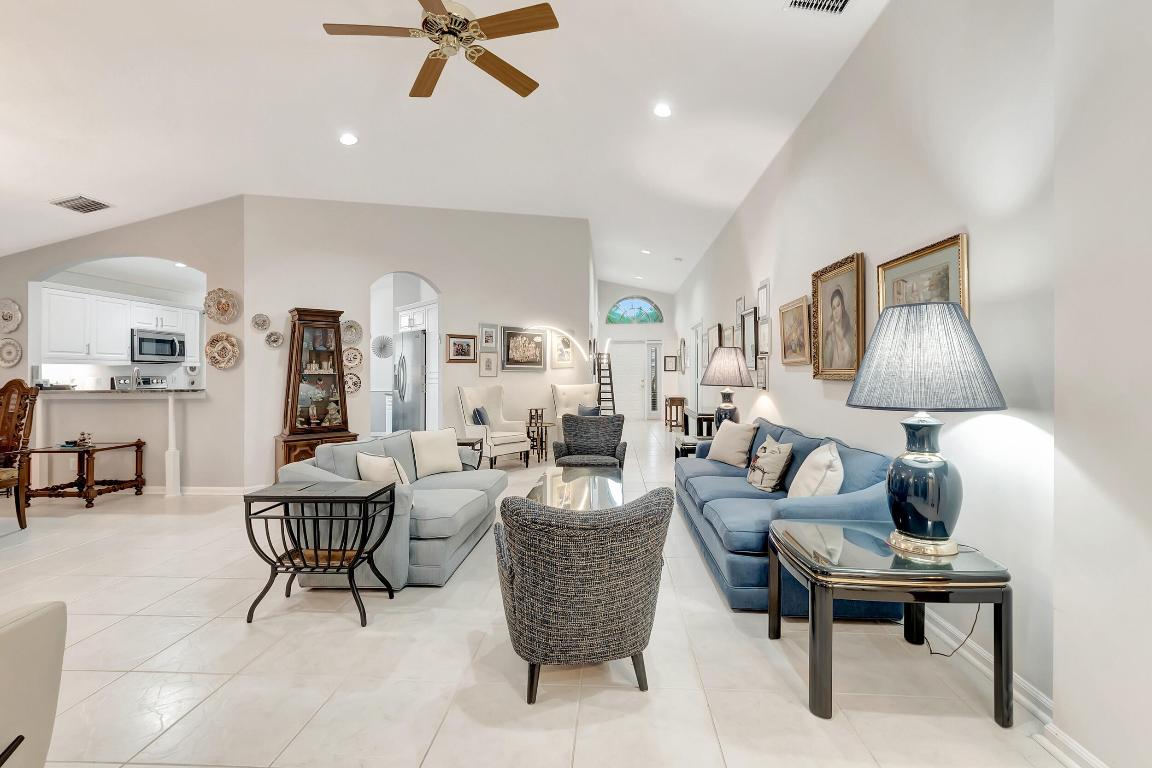 5820 Seashell Terrace