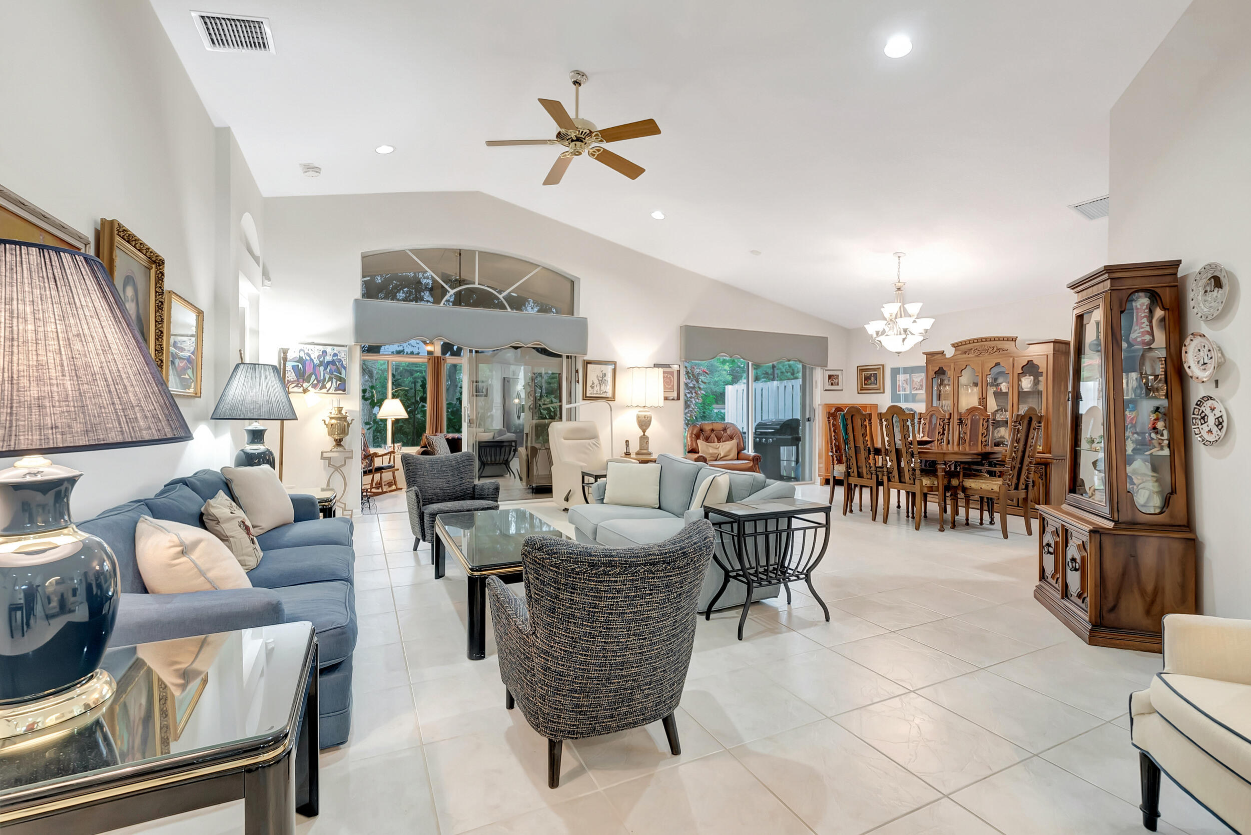 5820 Seashell Terrace