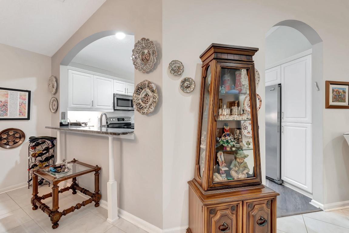 5820 Seashell Terrace