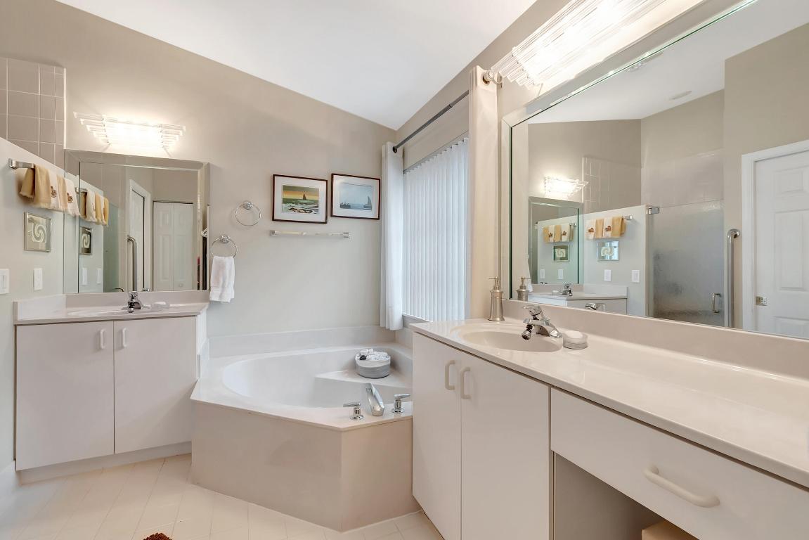 5820 Seashell Terrace