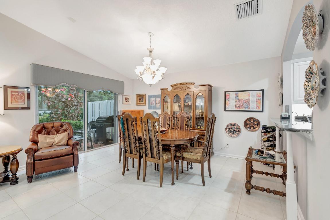 5820 Seashell Terrace