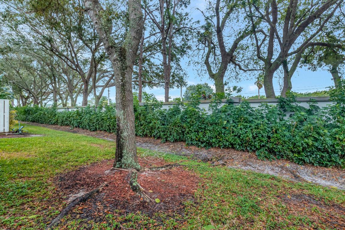 5820 Seashell Terrace