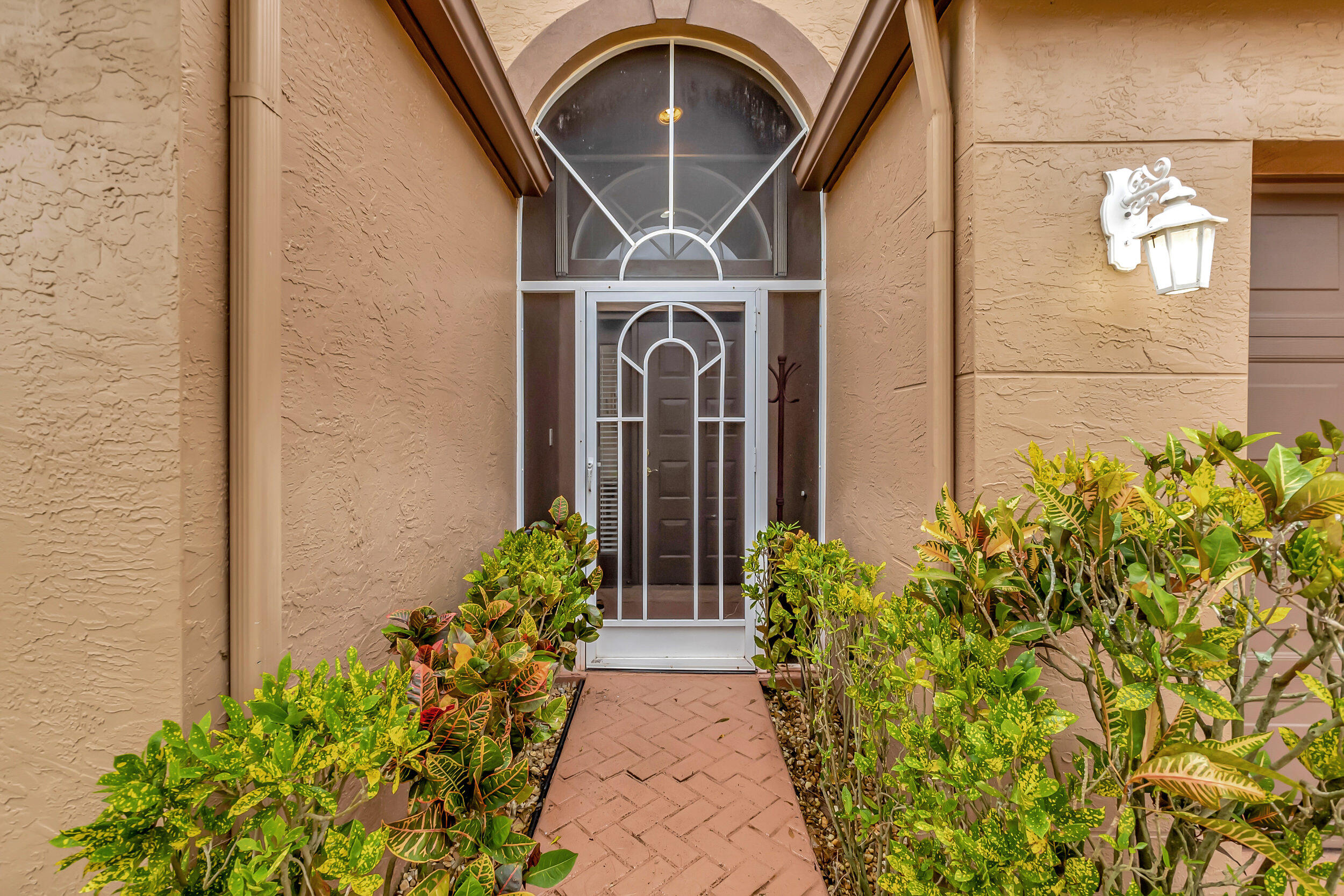 5820 Seashell Terrace