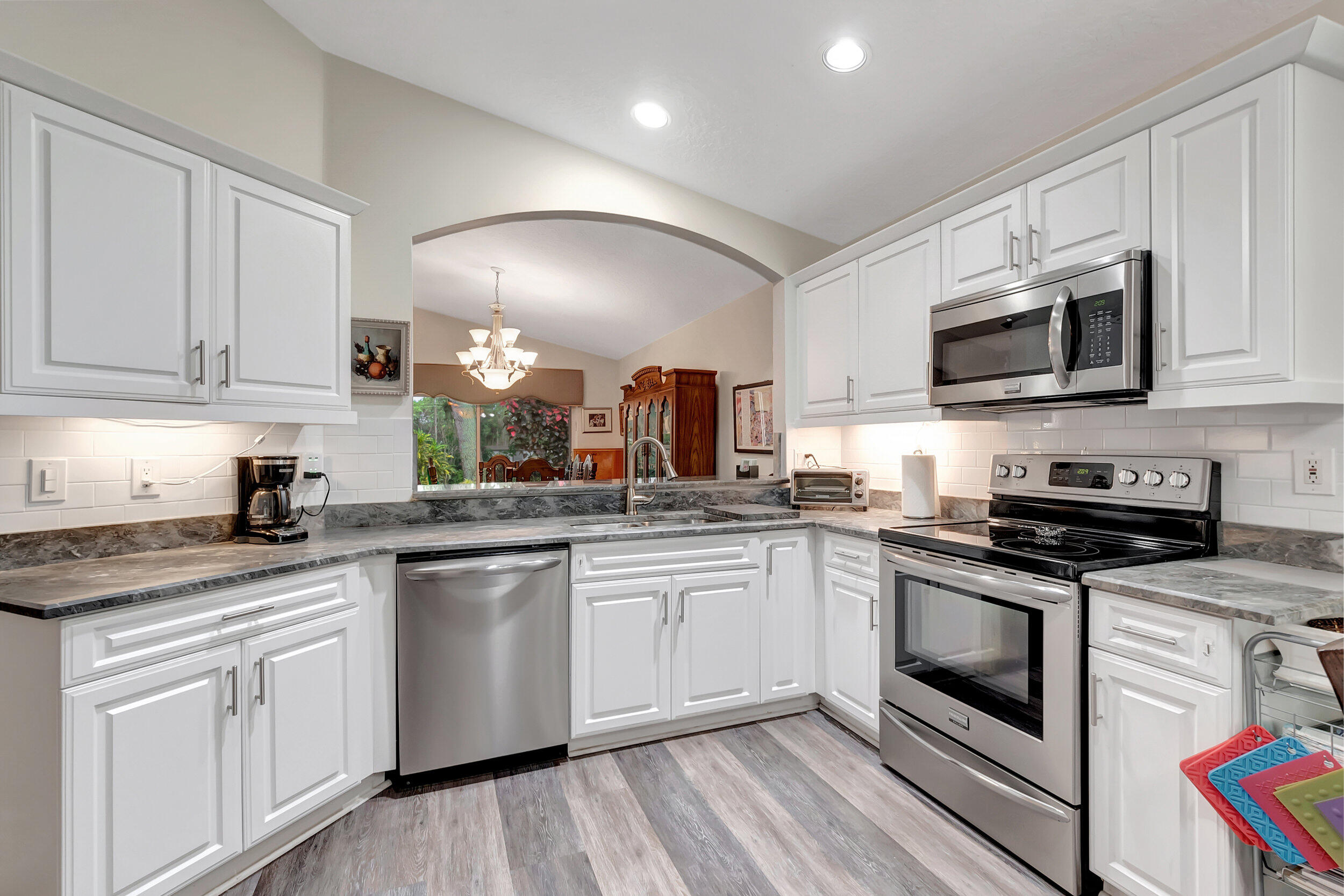 5820 Seashell Terrace