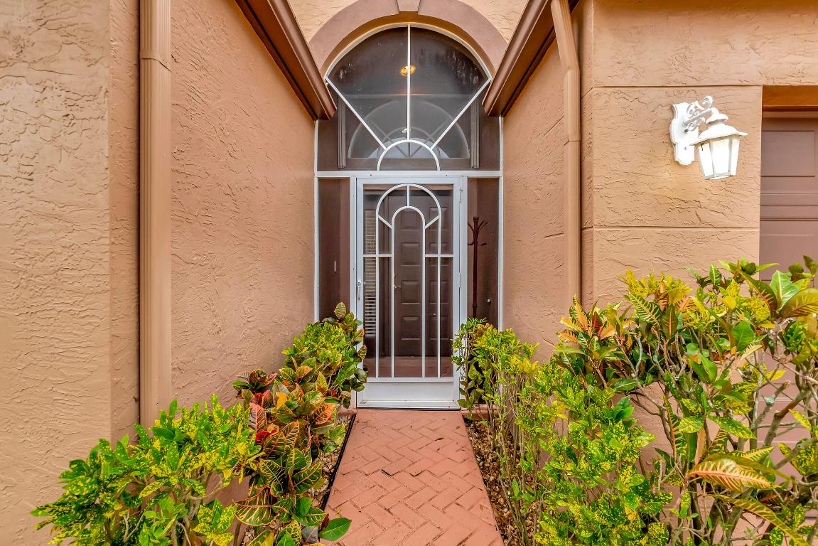 5820 Seashell Terrace