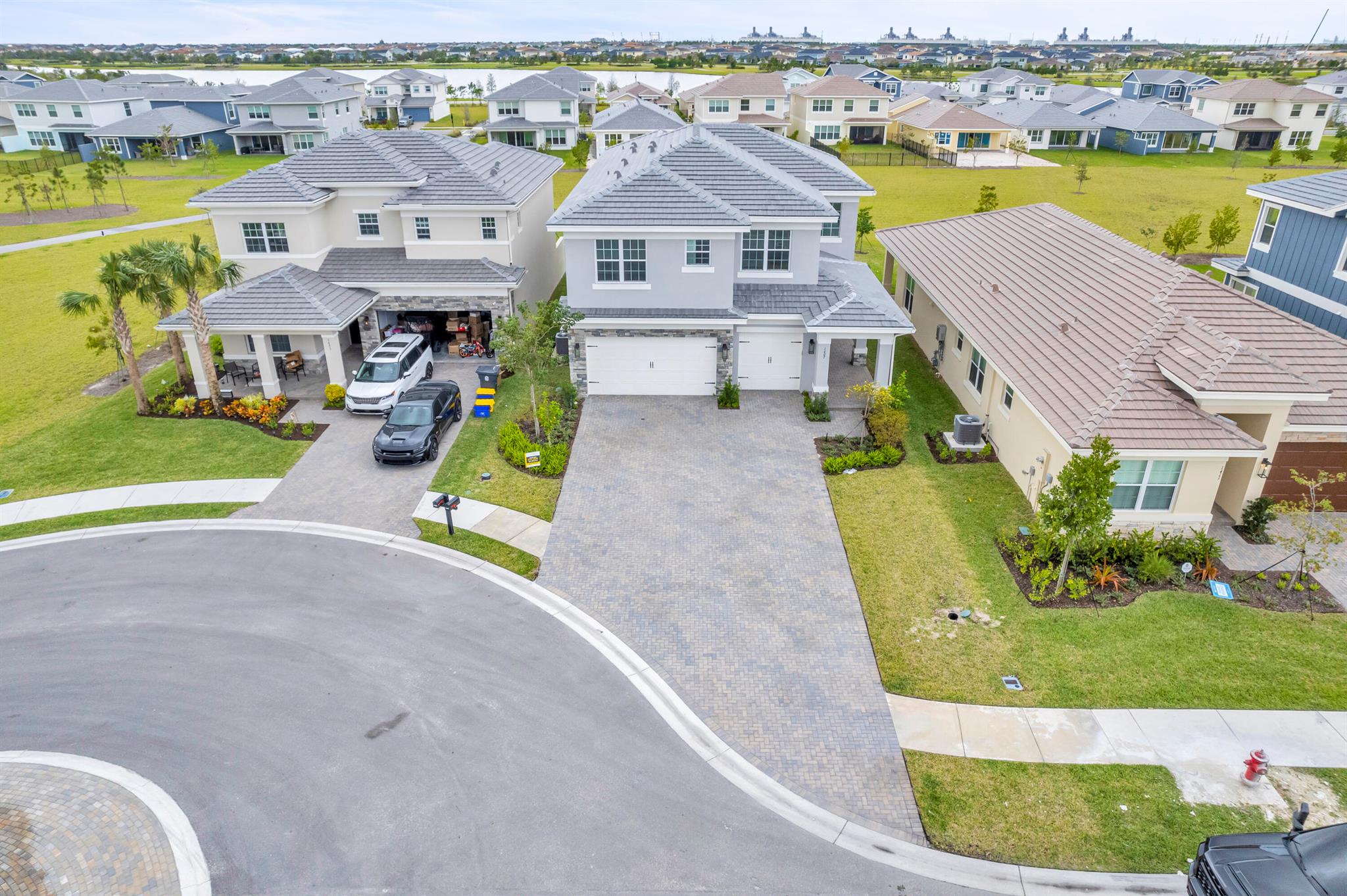 1407 Thistle Place