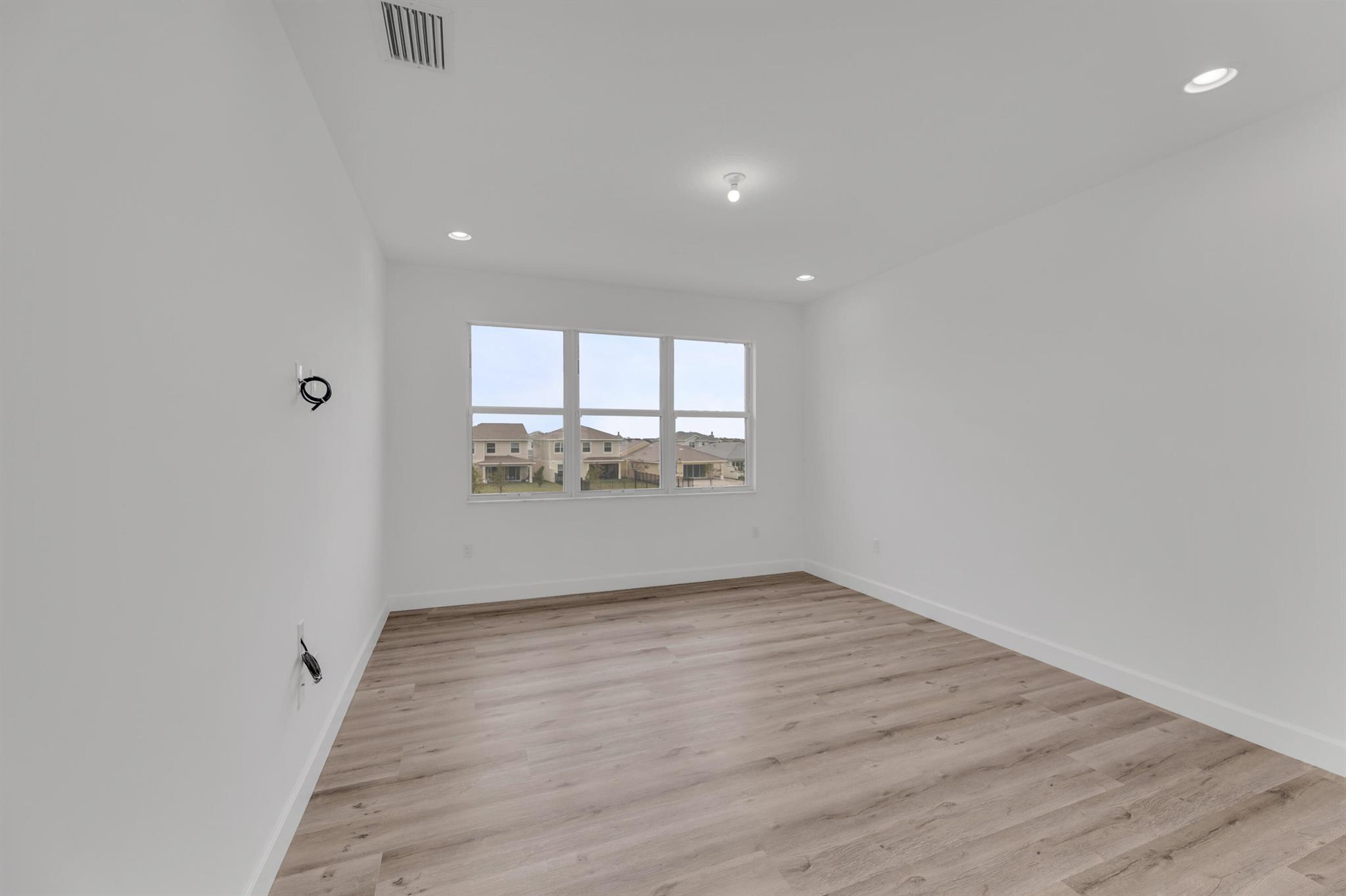 1407 Thistle Place