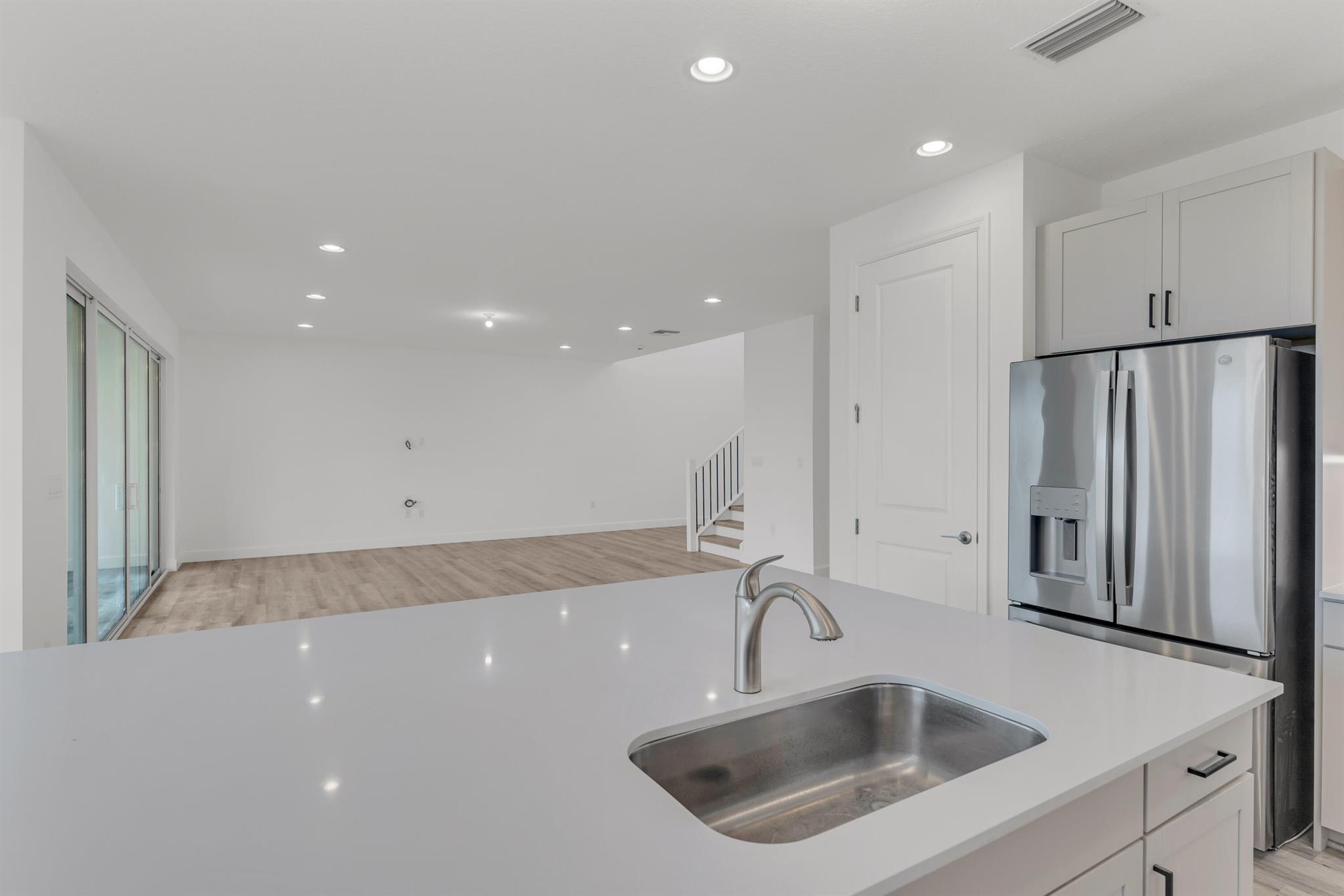 1407 Thistle Place