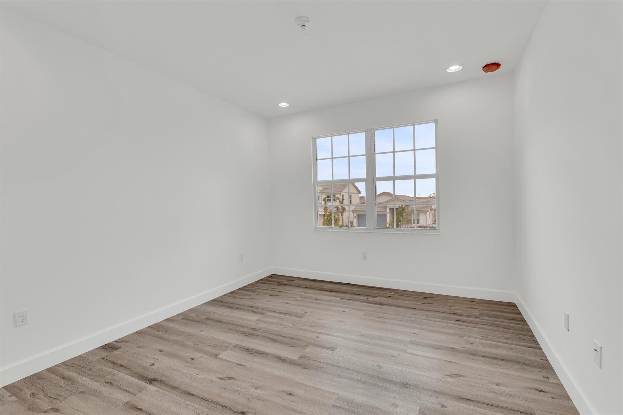 1407 Thistle Place