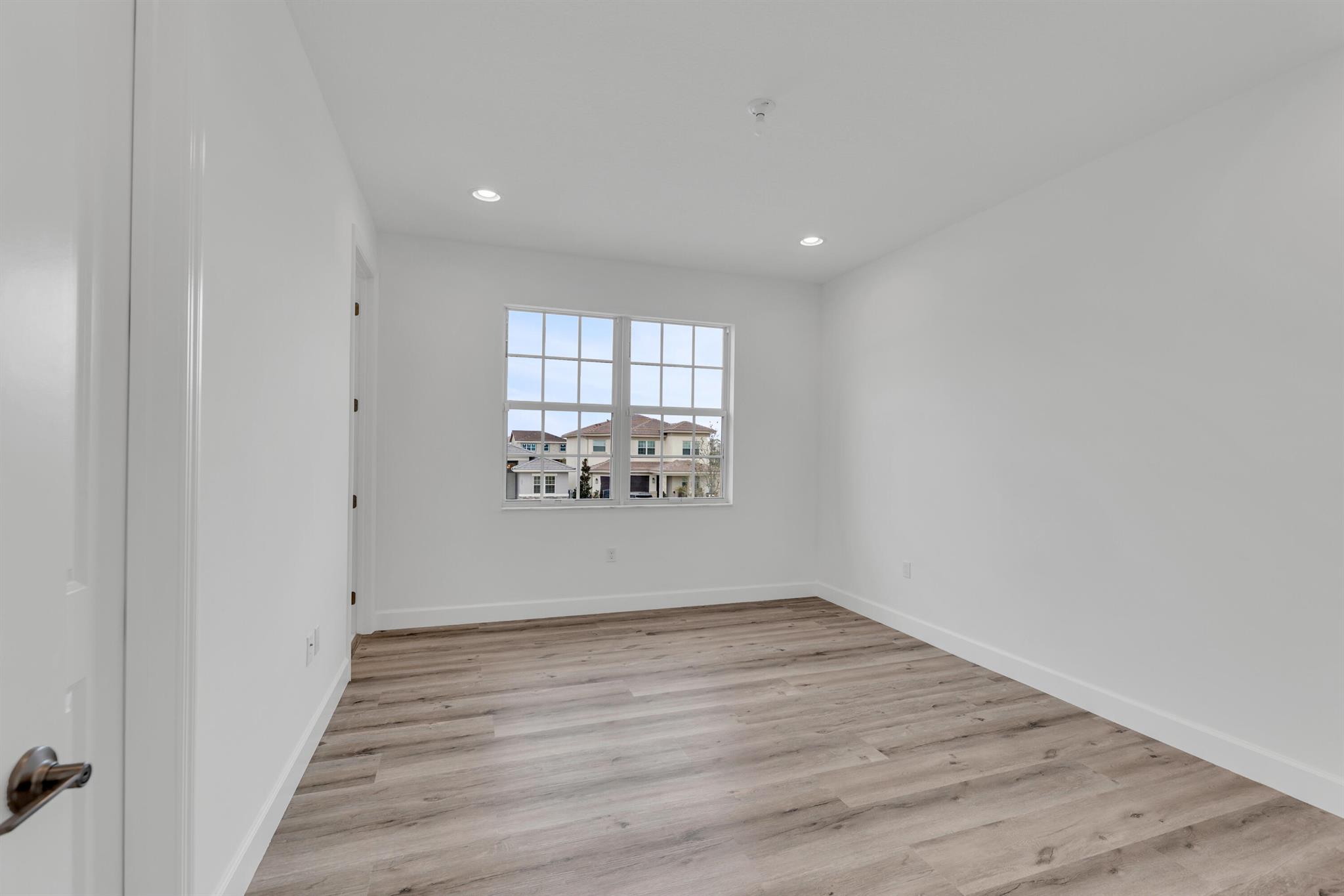 1407 Thistle Place