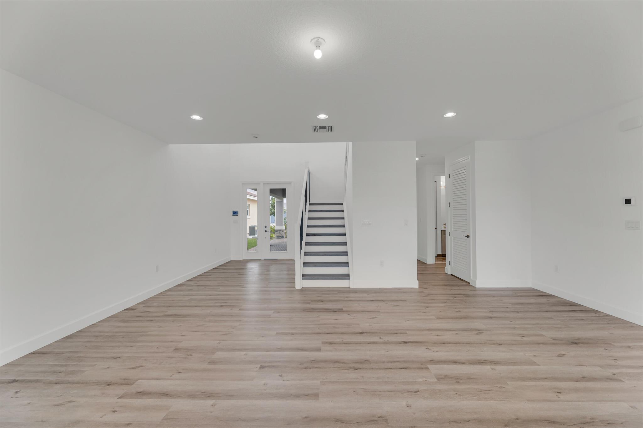 1407 Thistle Place