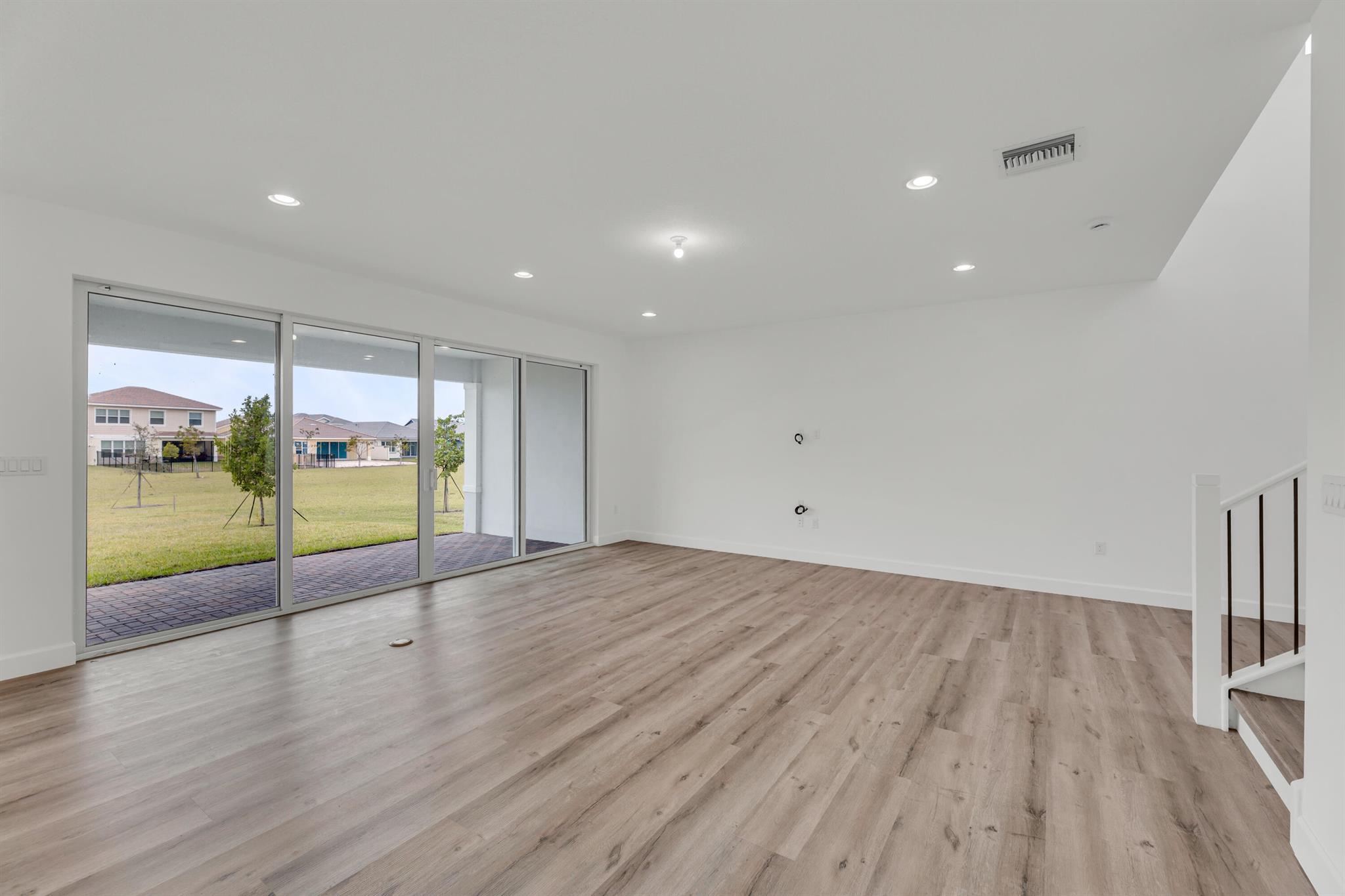 1407 Thistle Place