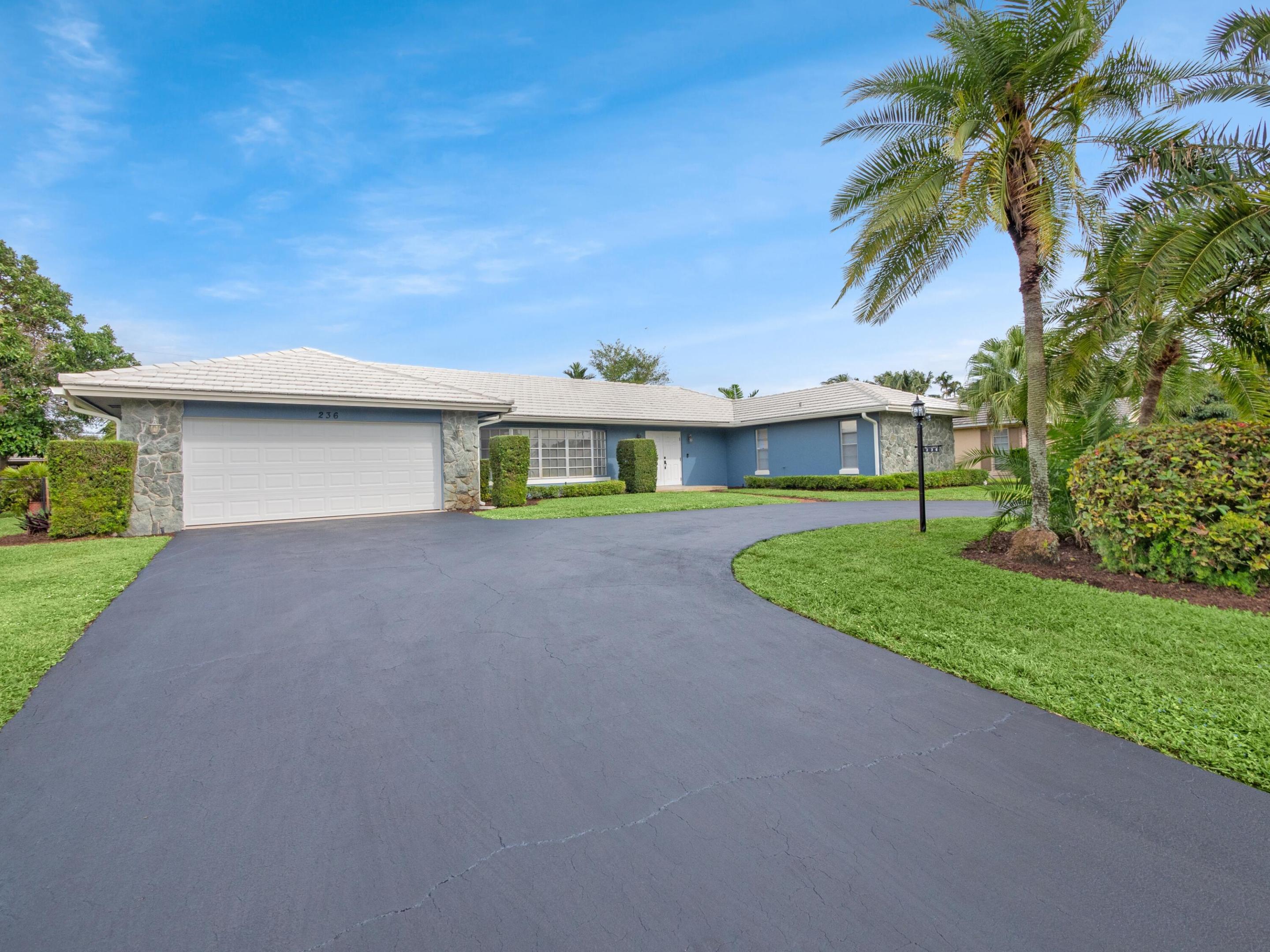 236 Gleneagles Drive, Atlantis
