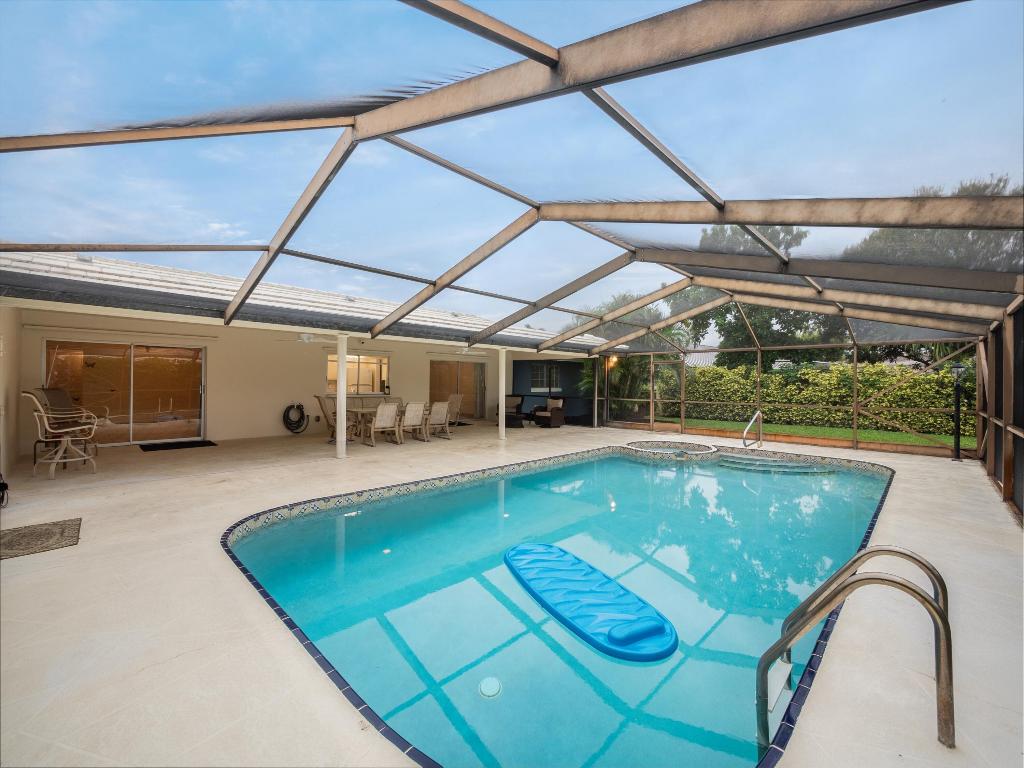 236 Gleneagles Drive, Atlantis