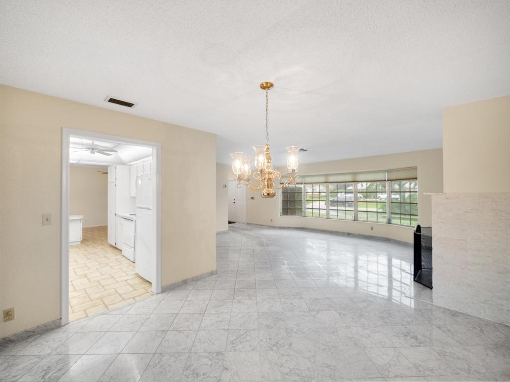 236 Gleneagles Drive, Atlantis