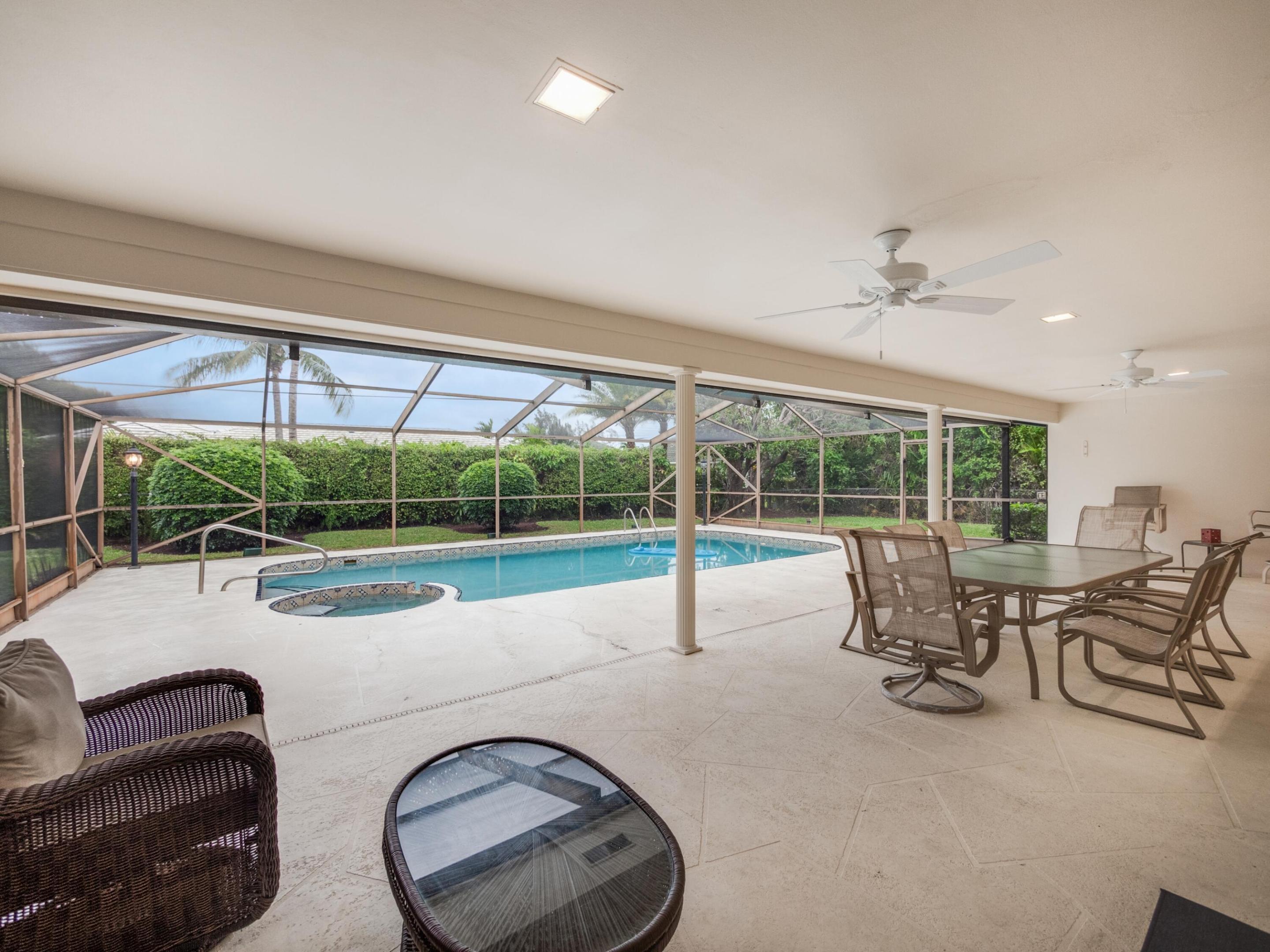 236 Gleneagles Drive, Atlantis