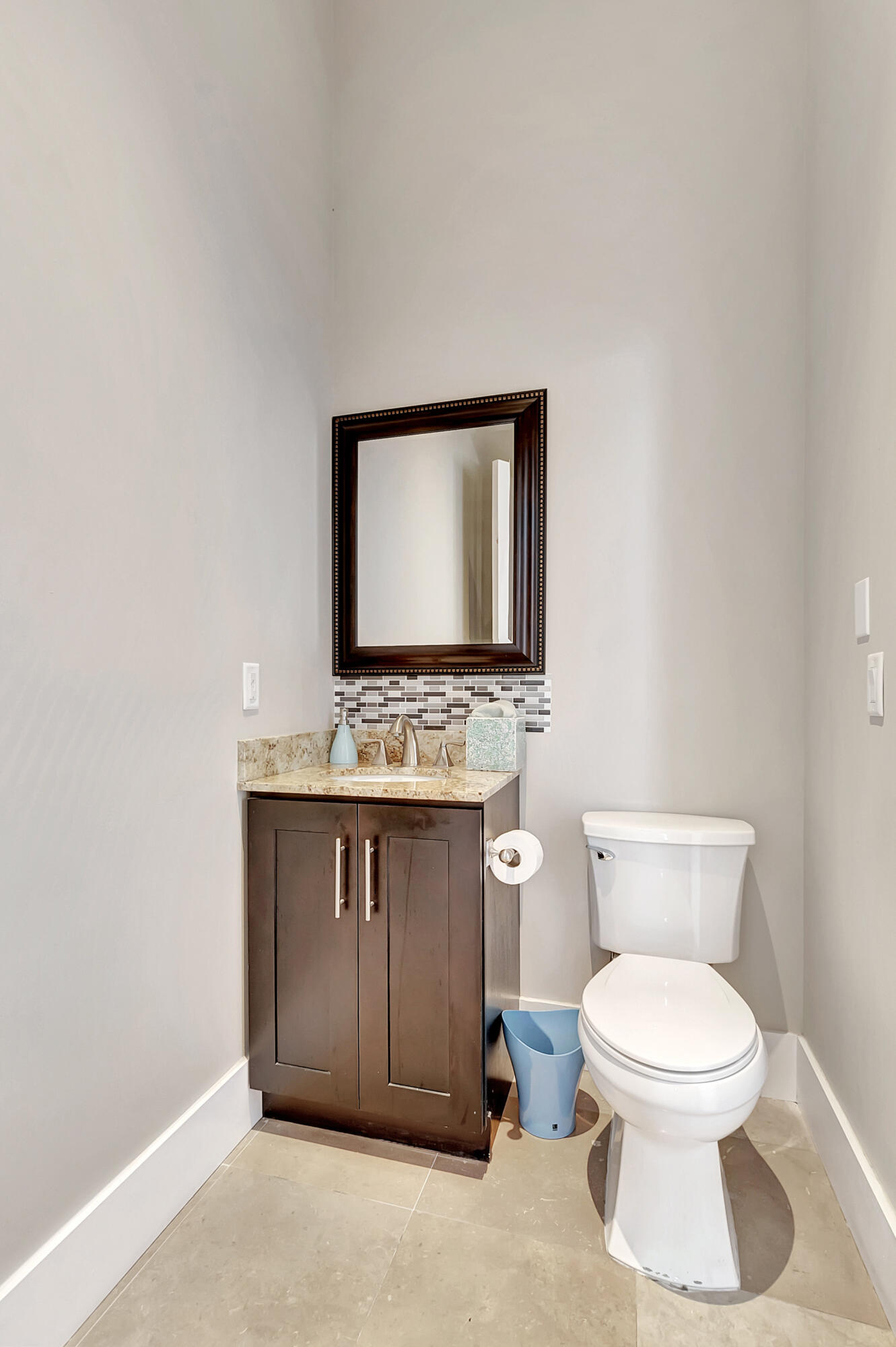 17979 Lake Azure Way