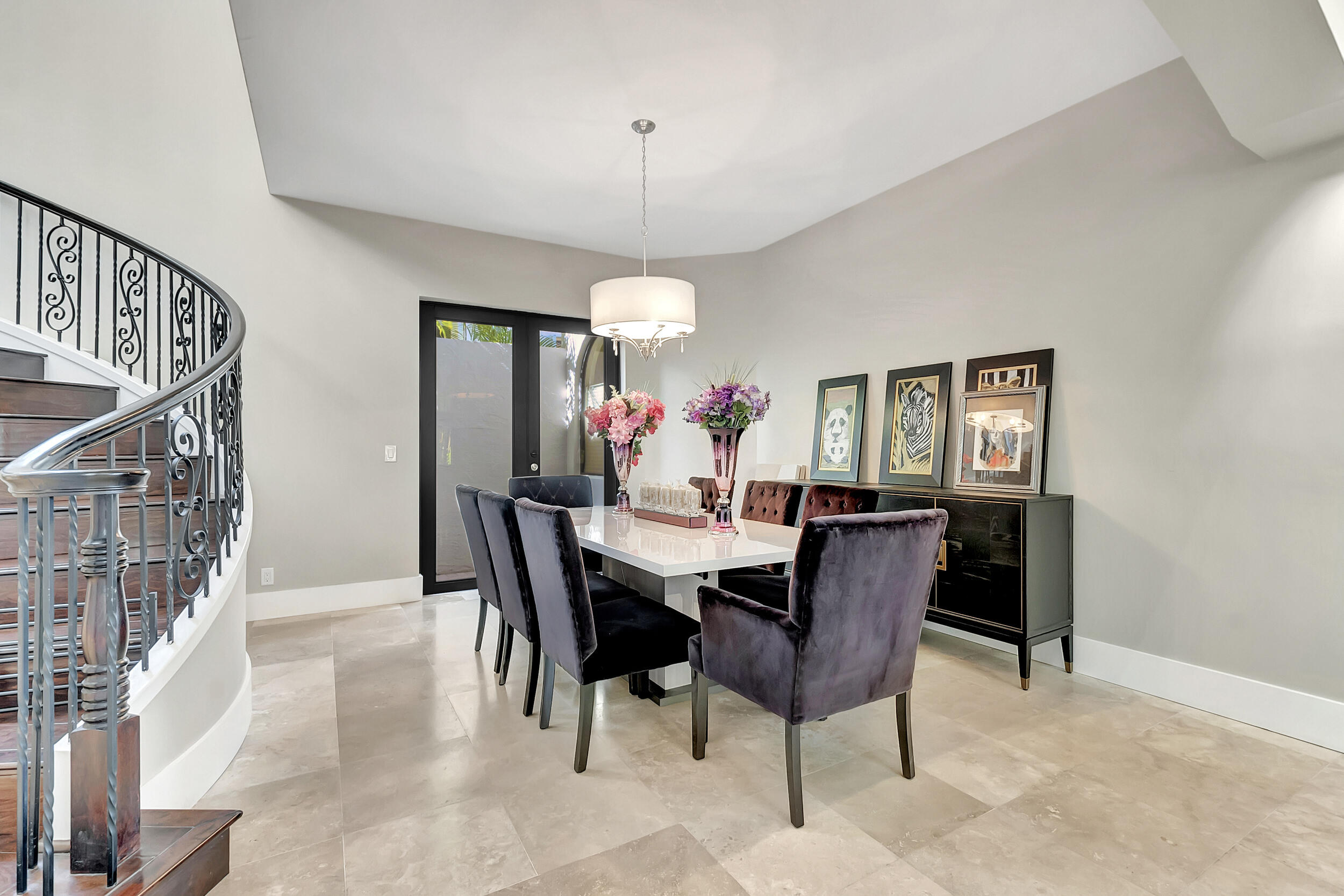 17979 Lake Azure Way