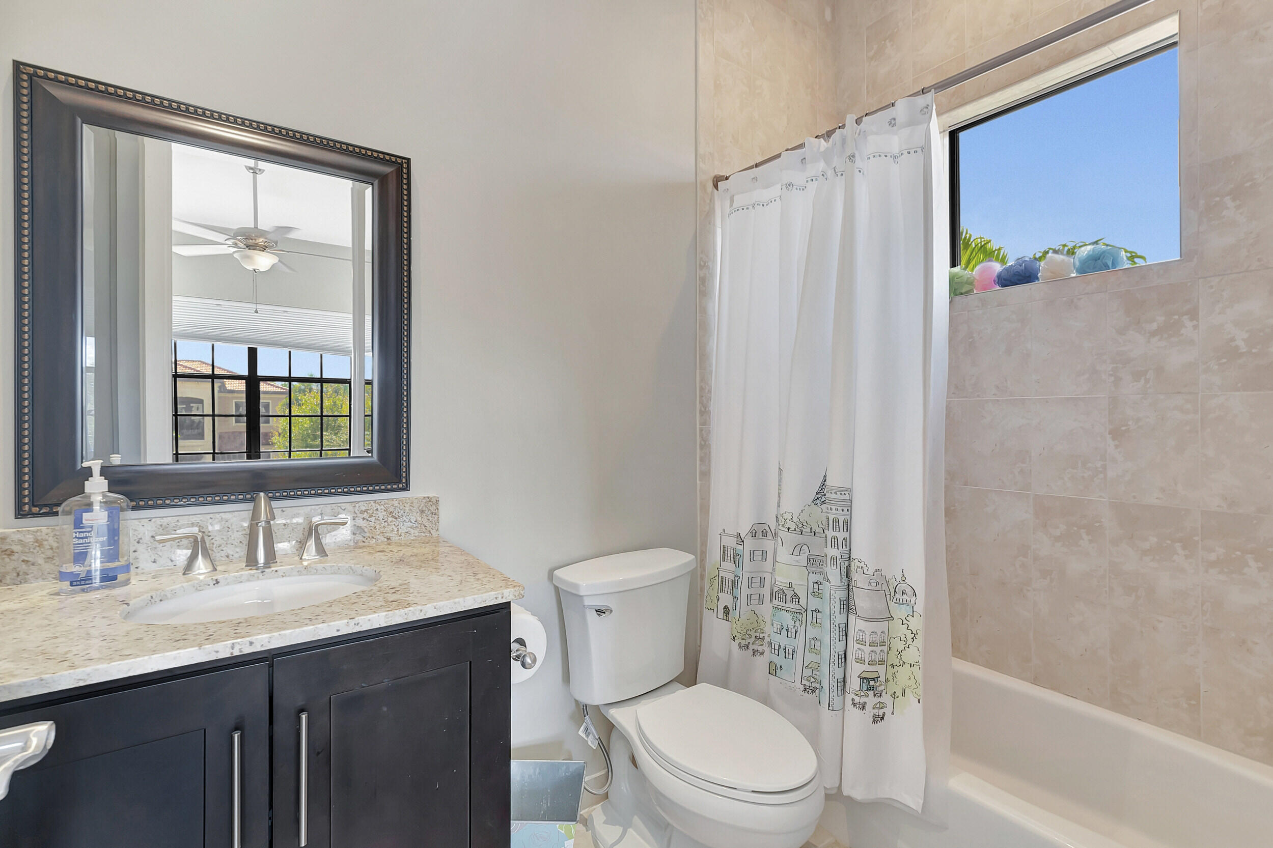 17979 Lake Azure Way