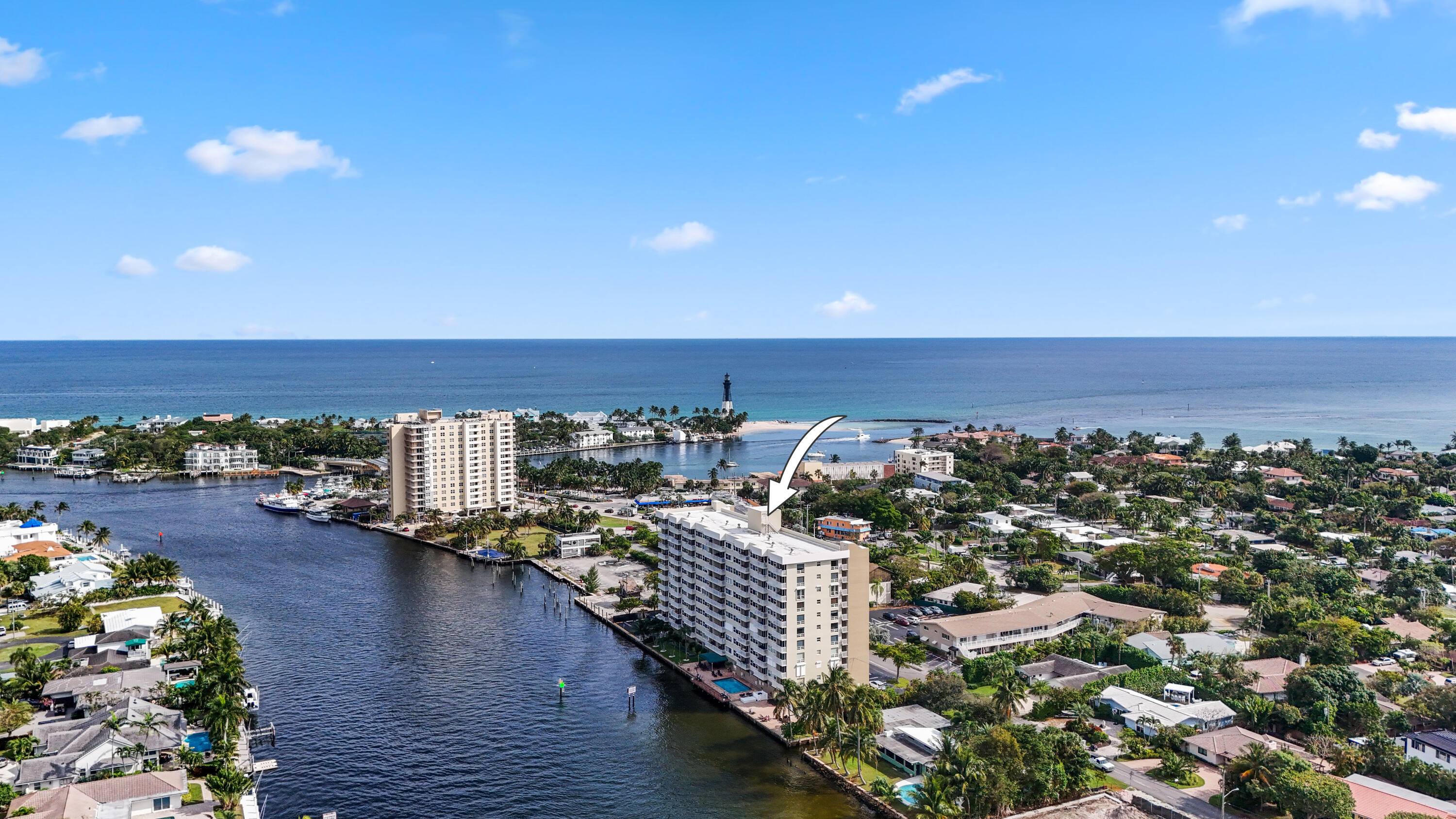 2611 N Riverside Drive Unit: 1006