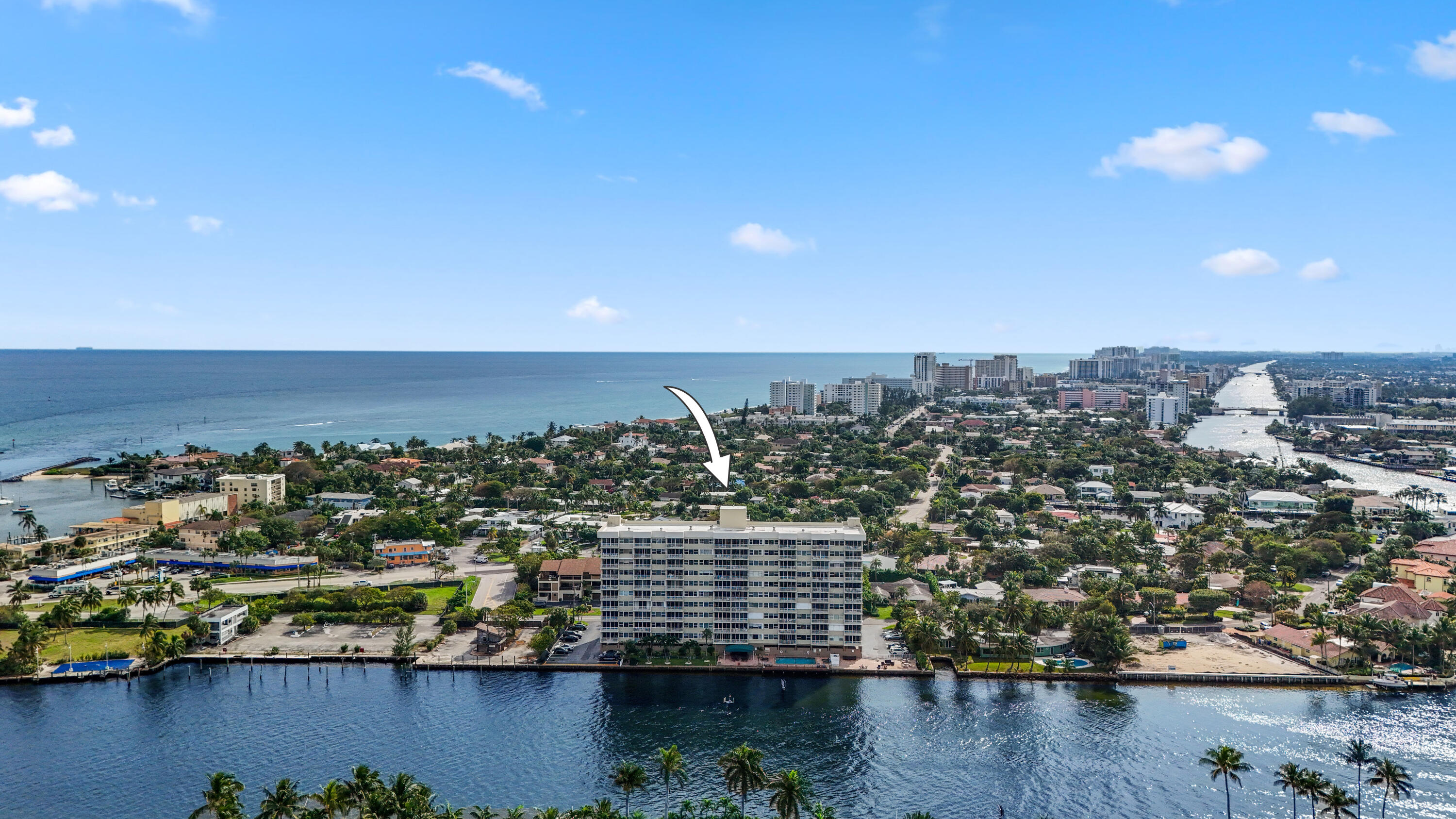 2611 N Riverside Drive Unit: 1006