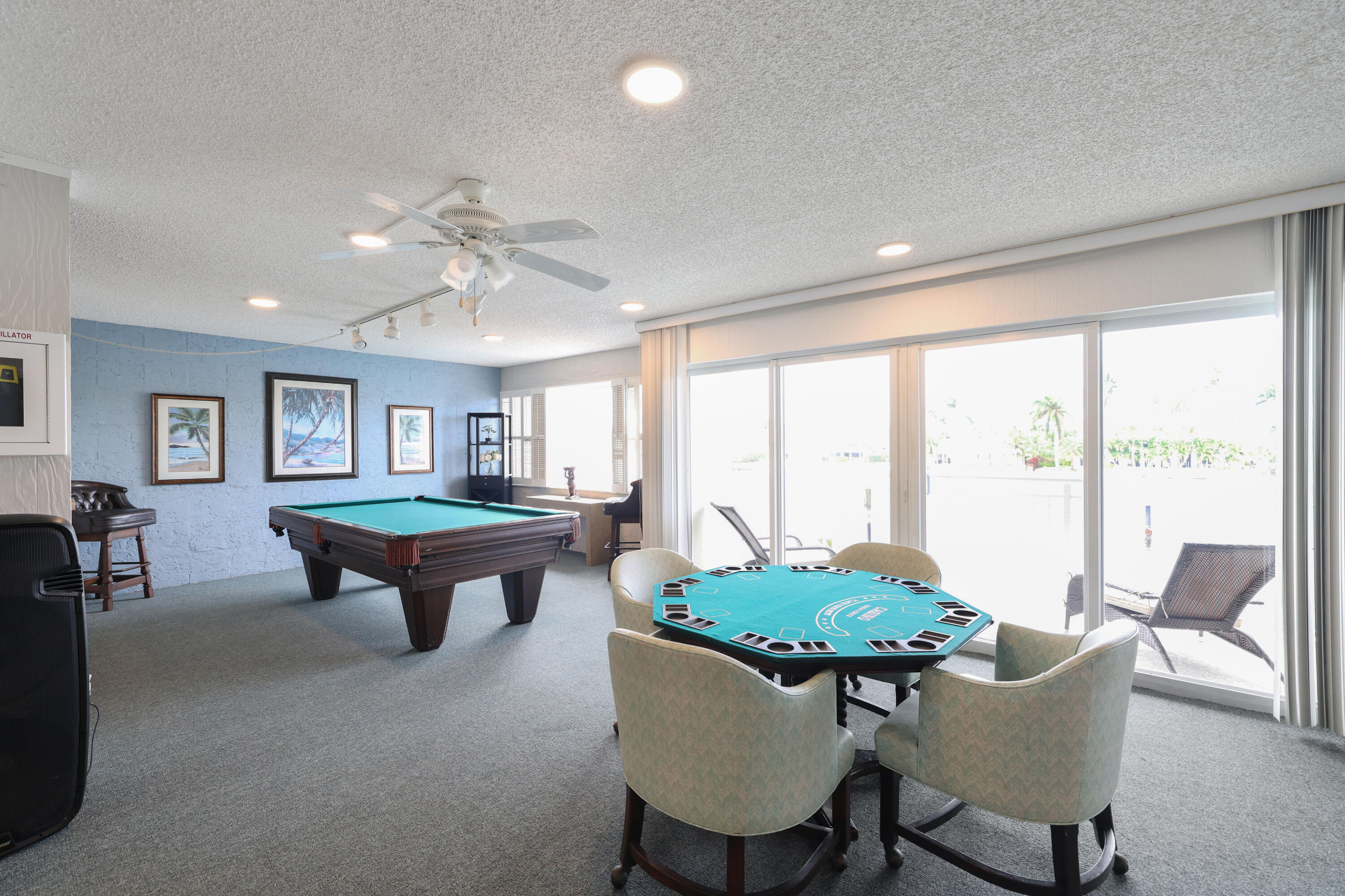 2611 N Riverside Drive Unit: 1006