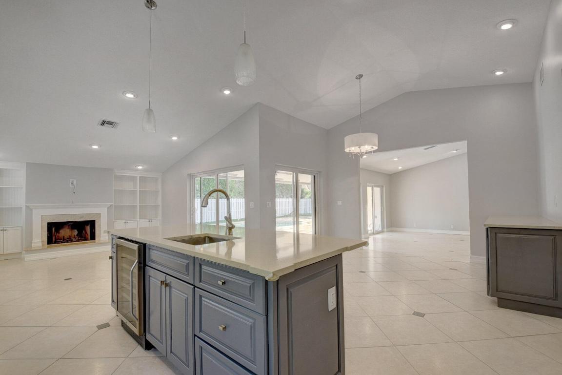 2901 NW 25th Terrace, Boca Raton